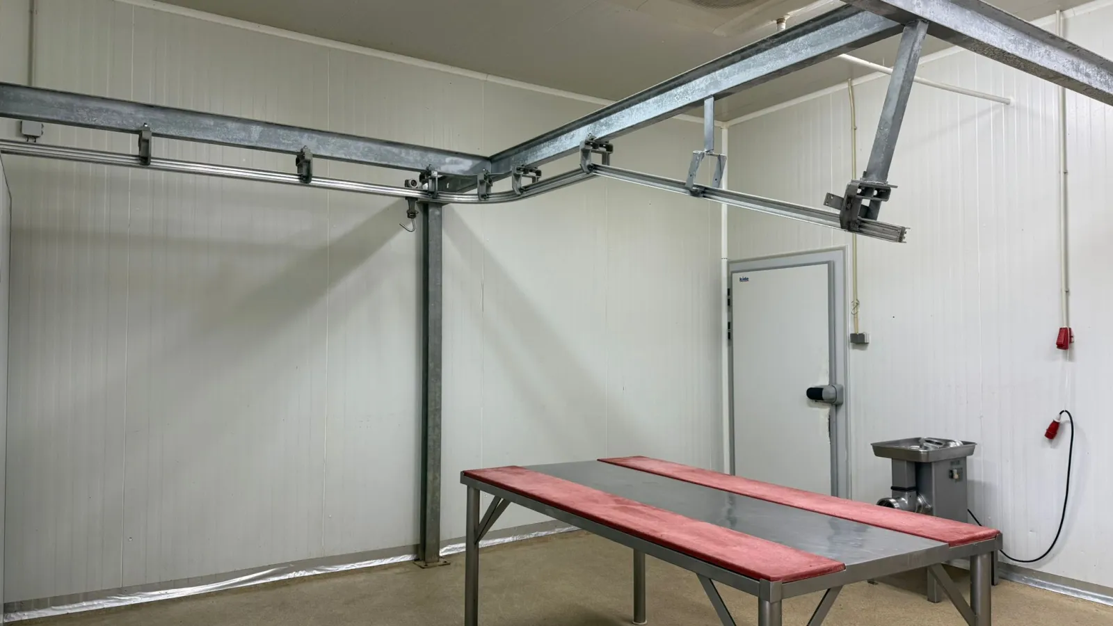 Fábrica de embutido en venta en León