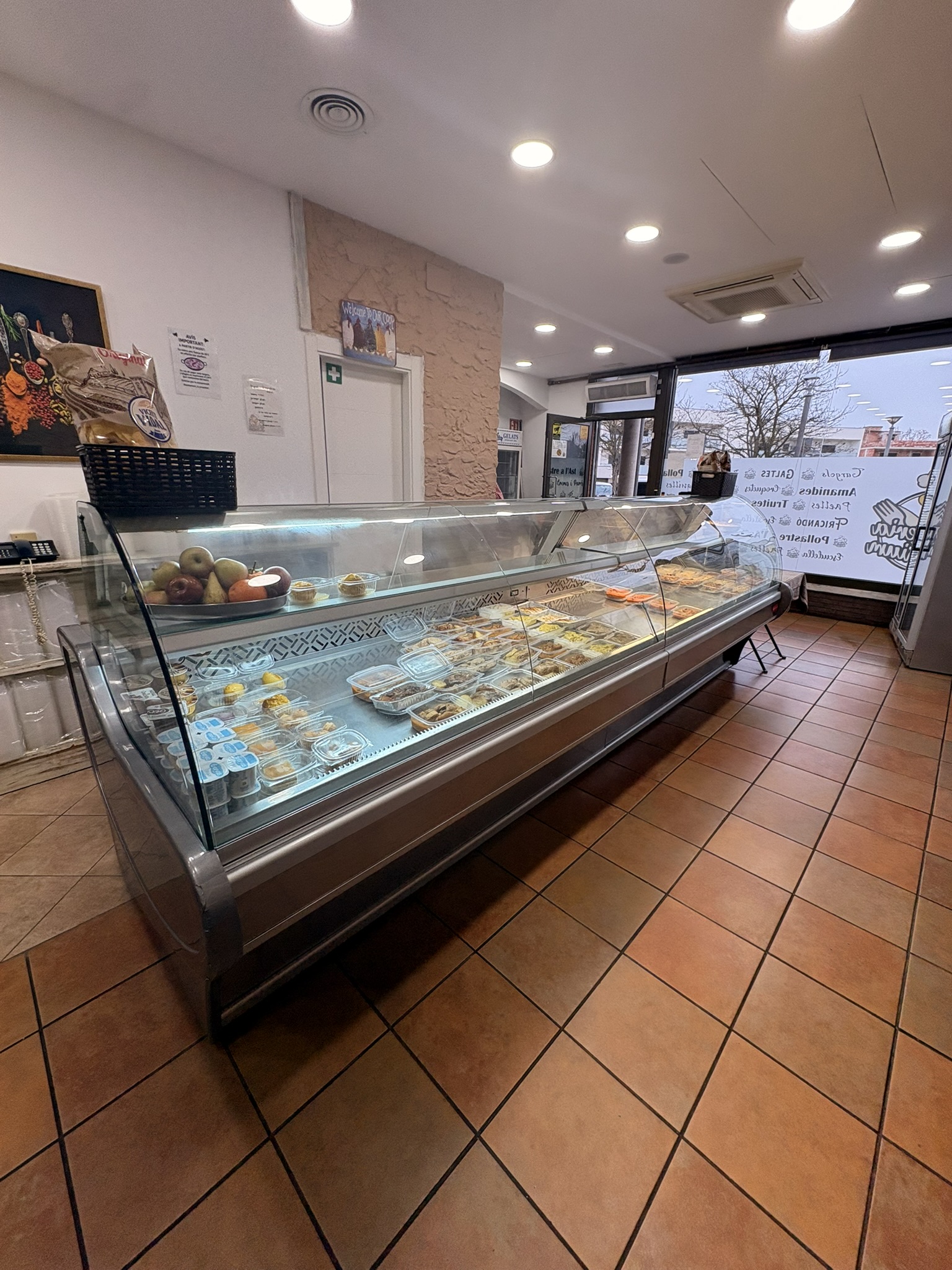 Rotissería en funcionamiento en Vilanova del Vallès