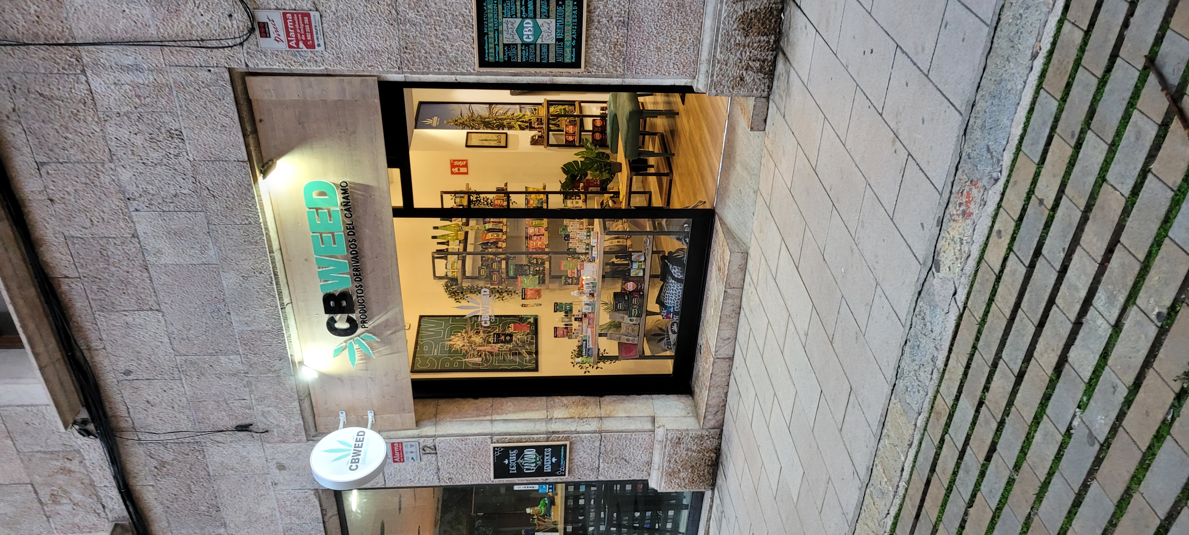 Traspaso de tienda de derivados de cáñamo en el centro de Palma