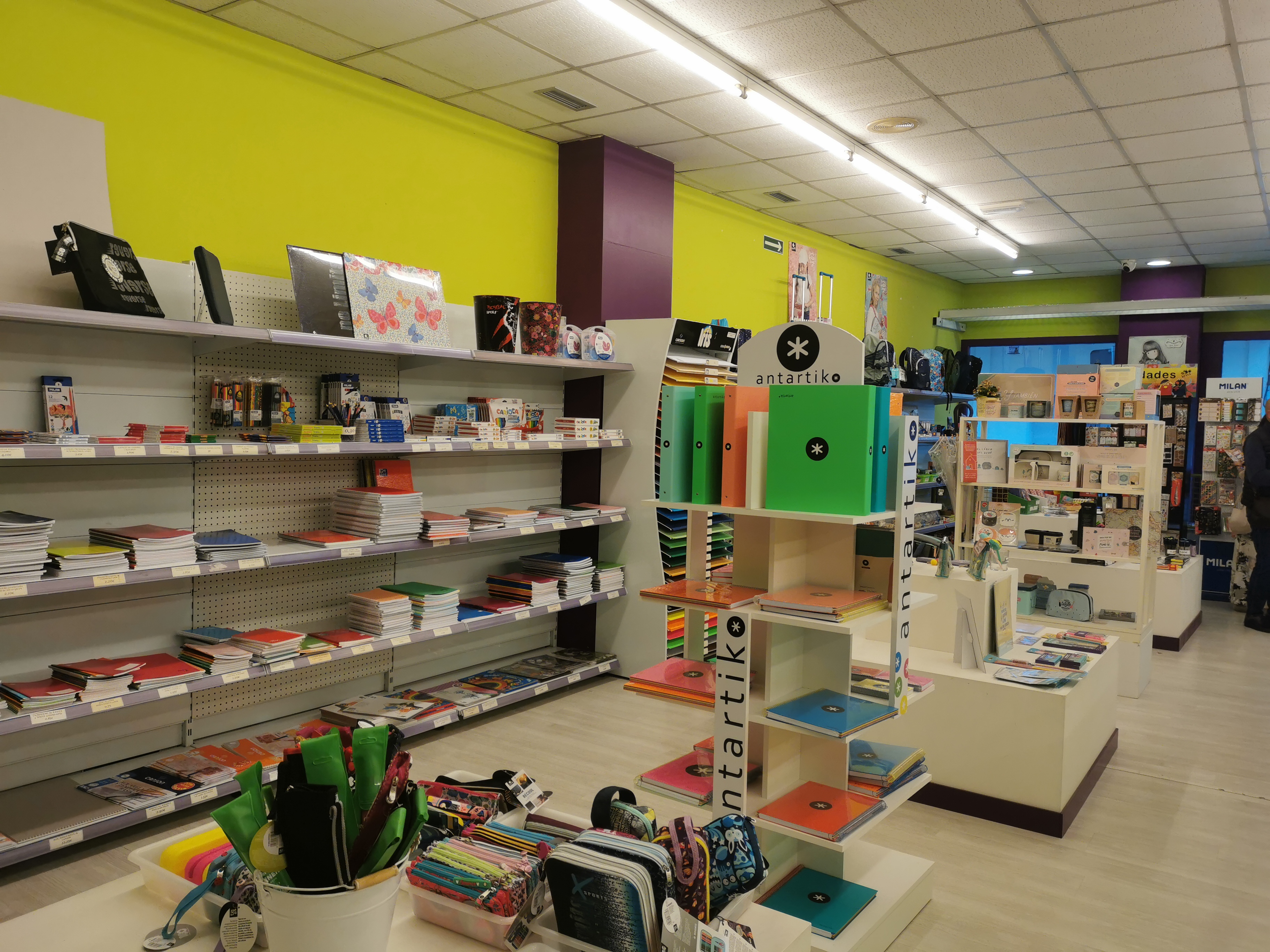 COPISTERIA PAPELERIA LIBRERIA CANDELA