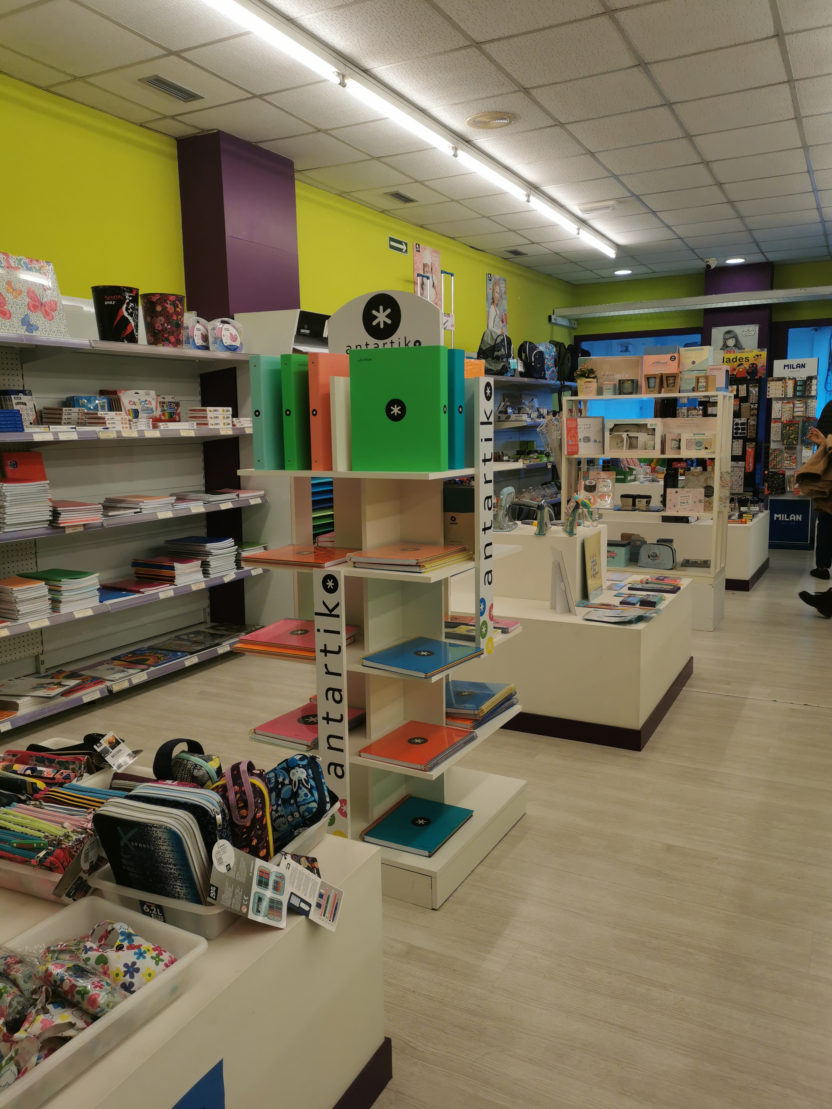 COPISTERIA PAPELERIA LIBRERIA CANDELA