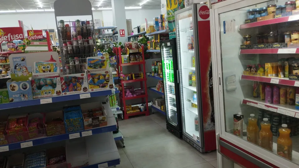 Bazar de alimentación en traspaso en Comunidad de Madrid