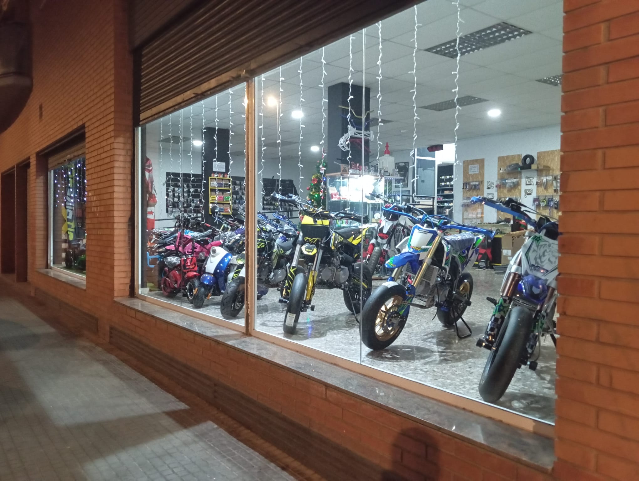 Traspaso de Taller y E-commerce Líder en Off-Road en El Prat de Llobregat