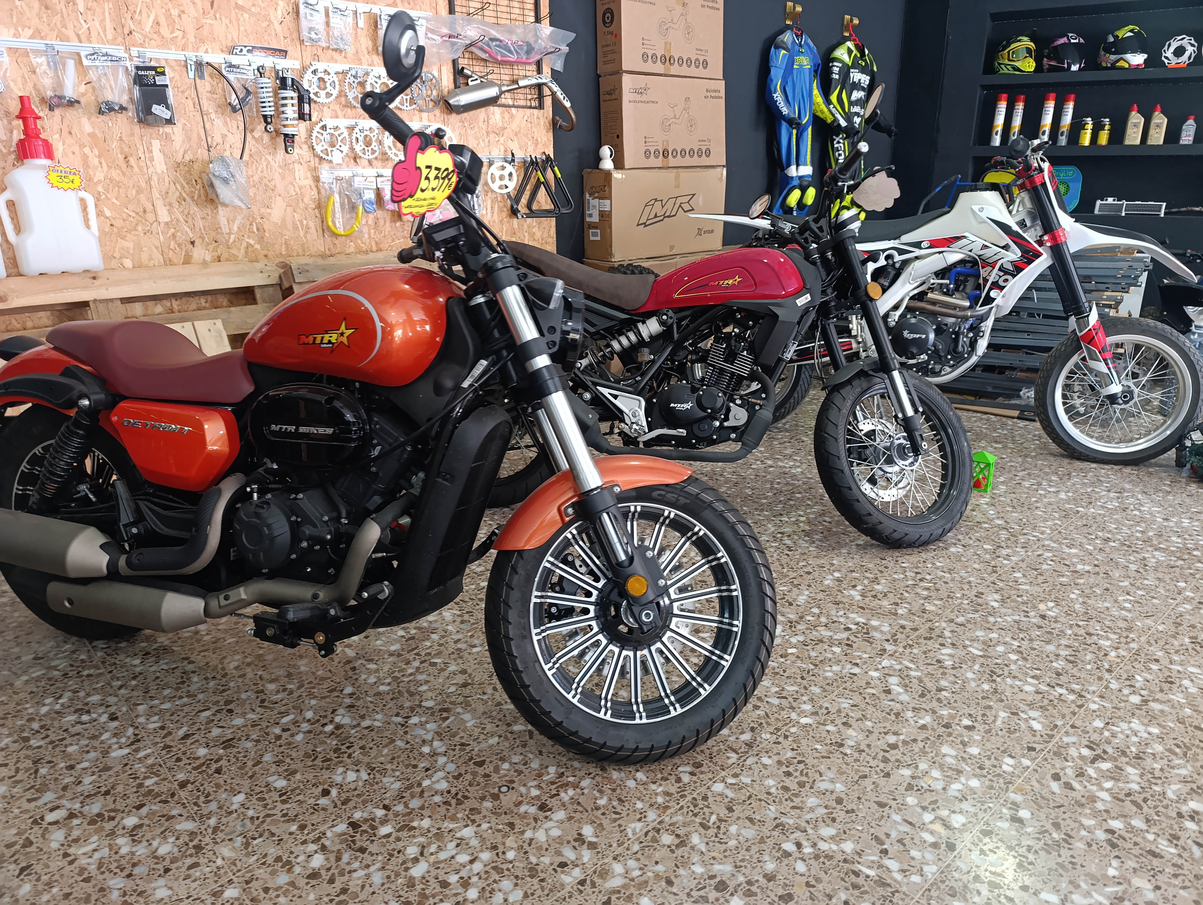 Traspaso de Taller y E-commerce Líder en Off-Road en El Prat de Llobregat