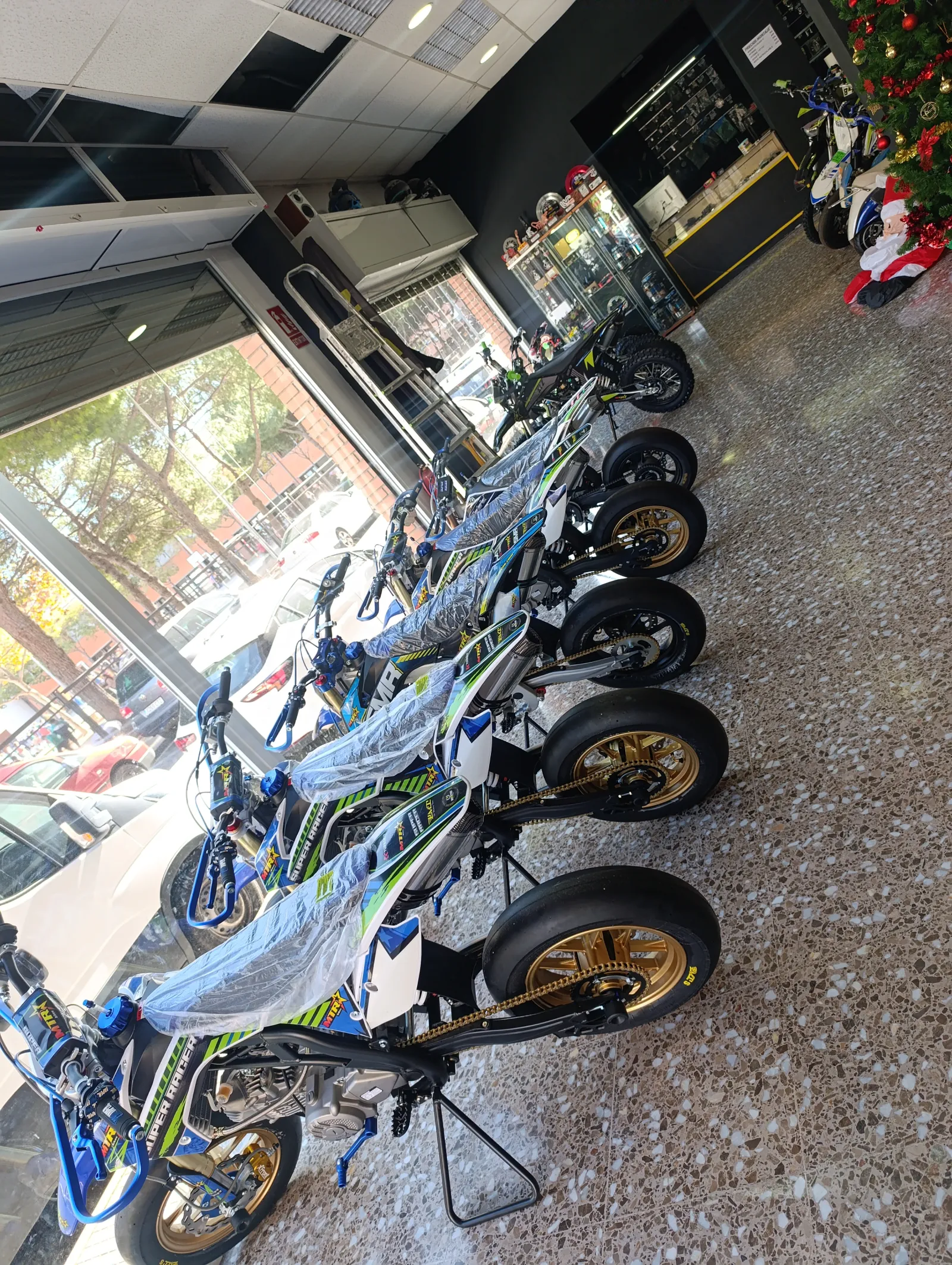Taller y e-commerce off-road en traspaso en Barcelona