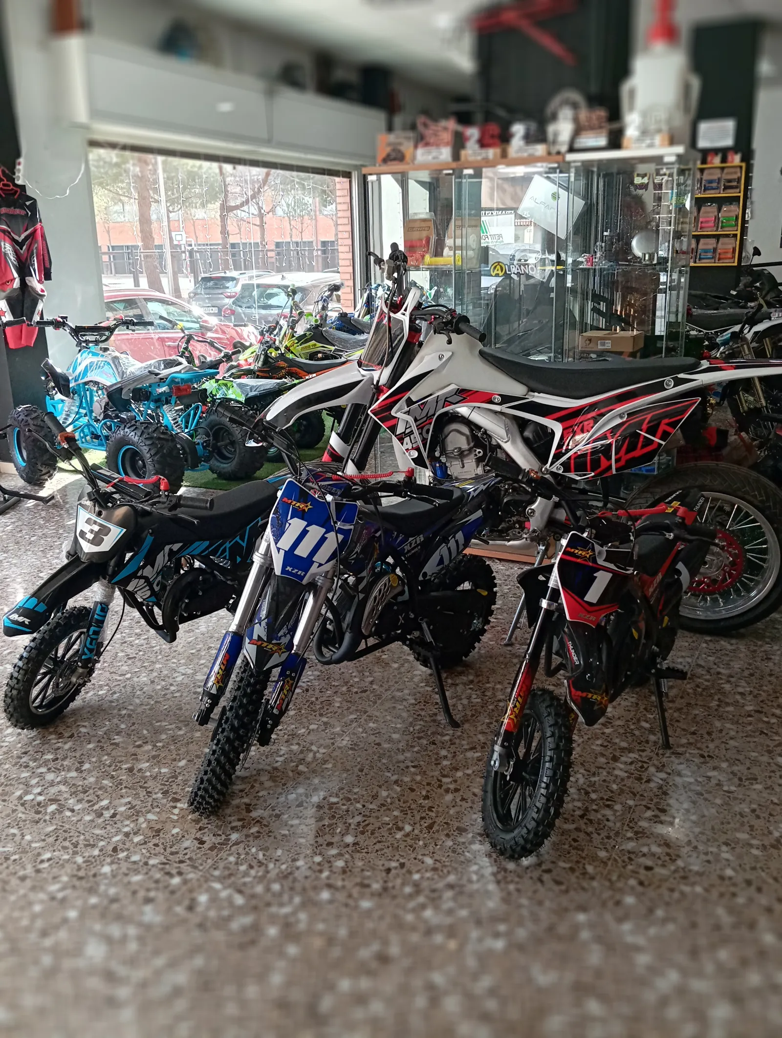 Taller y e-commerce off-road en traspaso en Barcelona