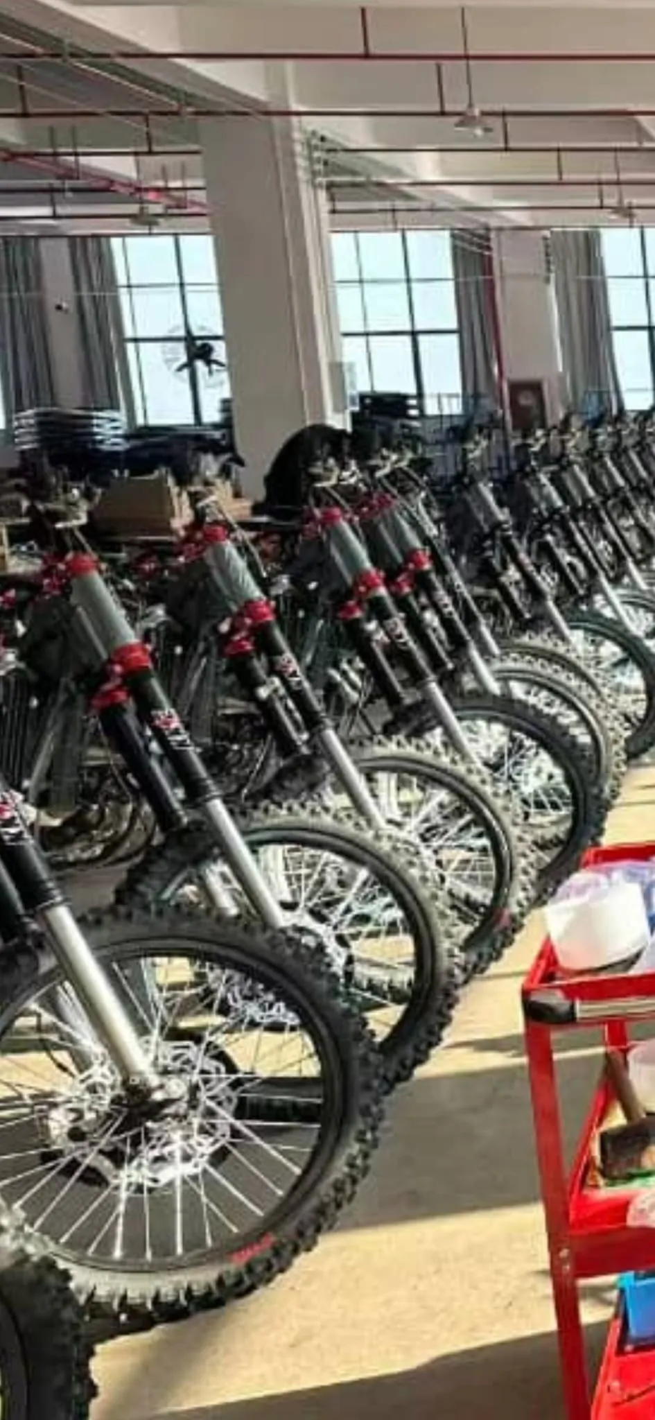 Taller y e-commerce off-road en traspaso en Barcelona