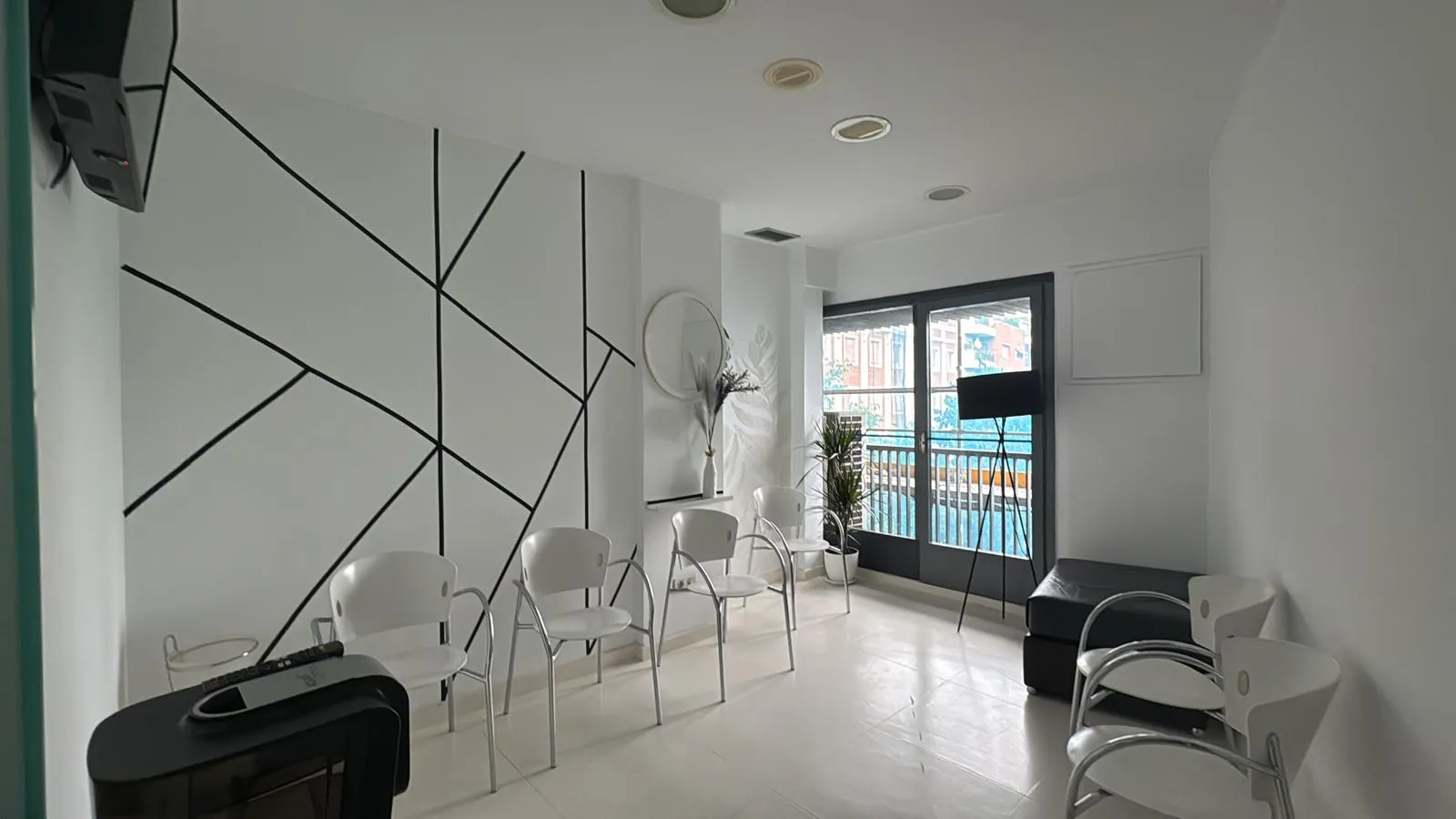 Dental clinic for sale in Barcelona
