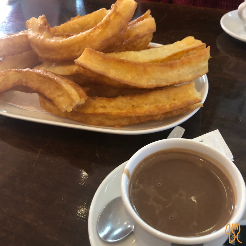 Cafetería Churrería 20 años de antigüedad 