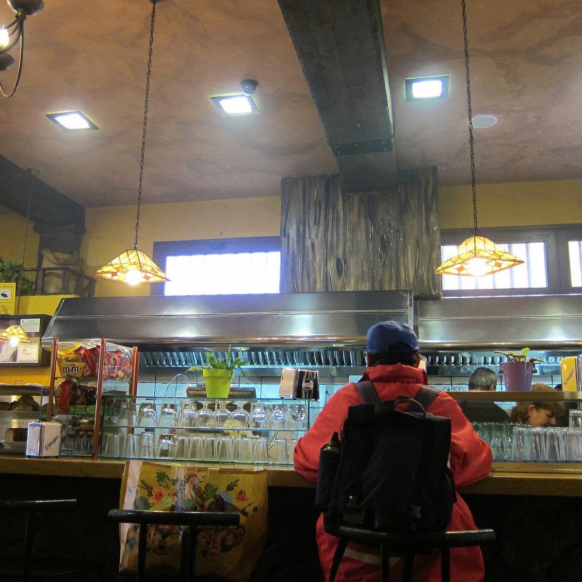 Cafetería Churrería 20 años de antigüedad 