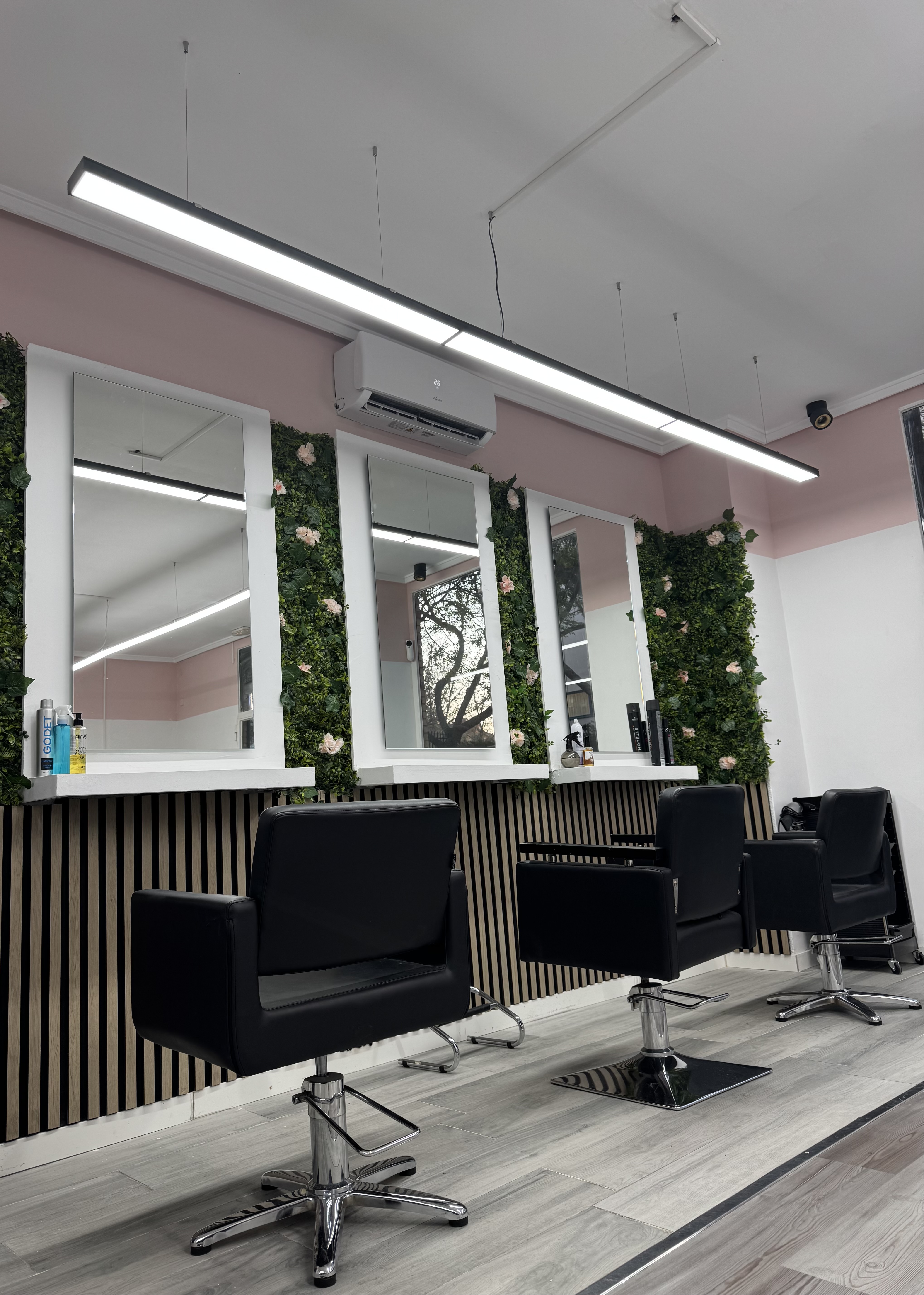 PELUQUERÍA MIAMI UNISEX