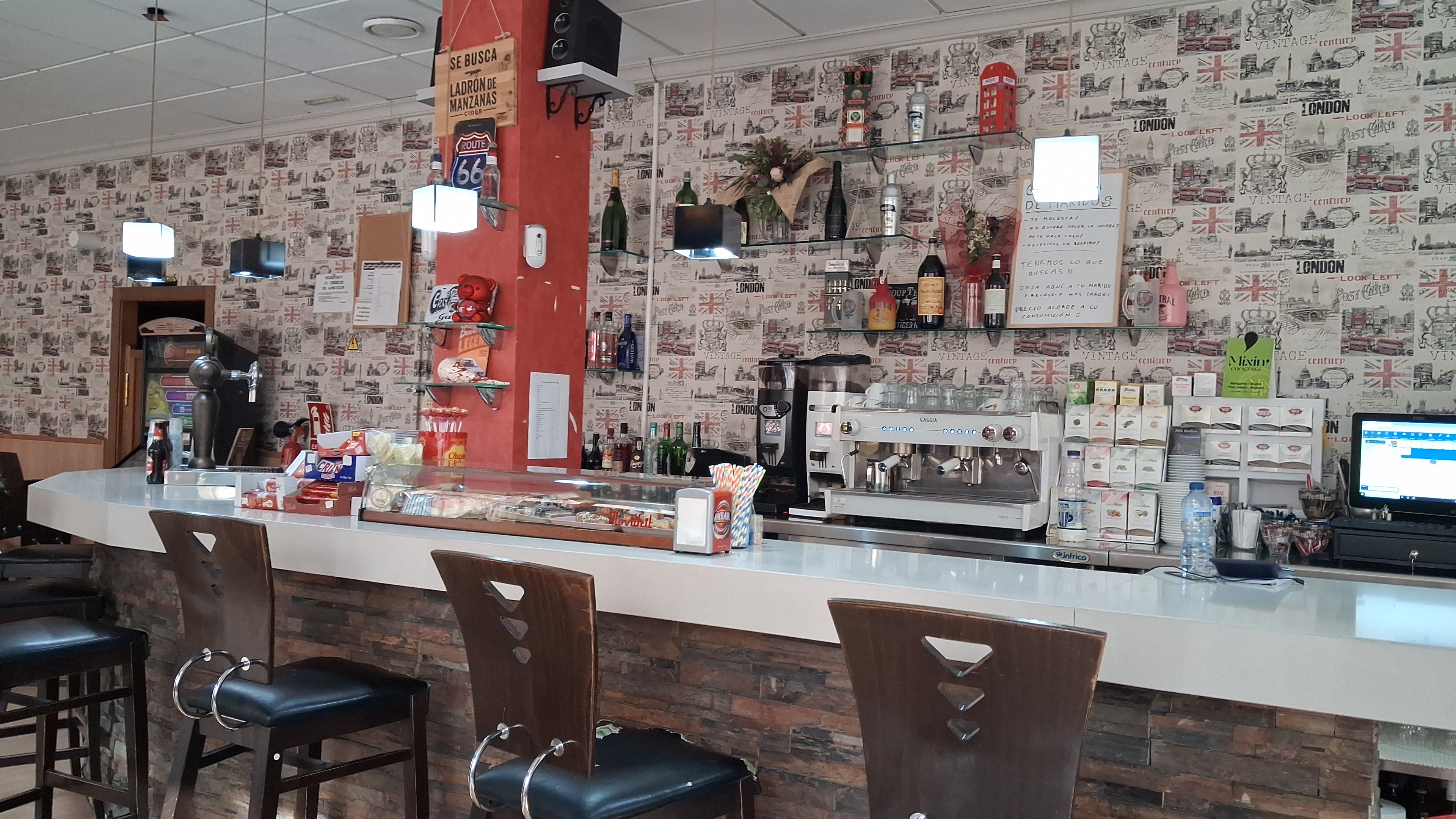 Bar cafetería Patos