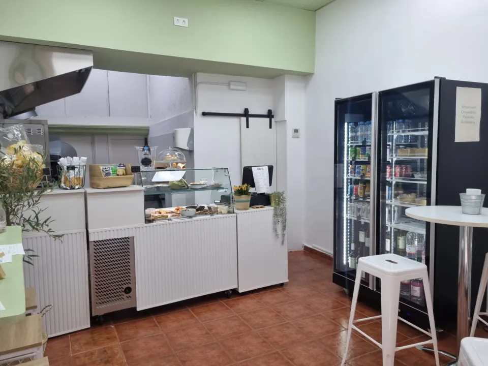 Negocio de platos preparados en traspaso en Girona