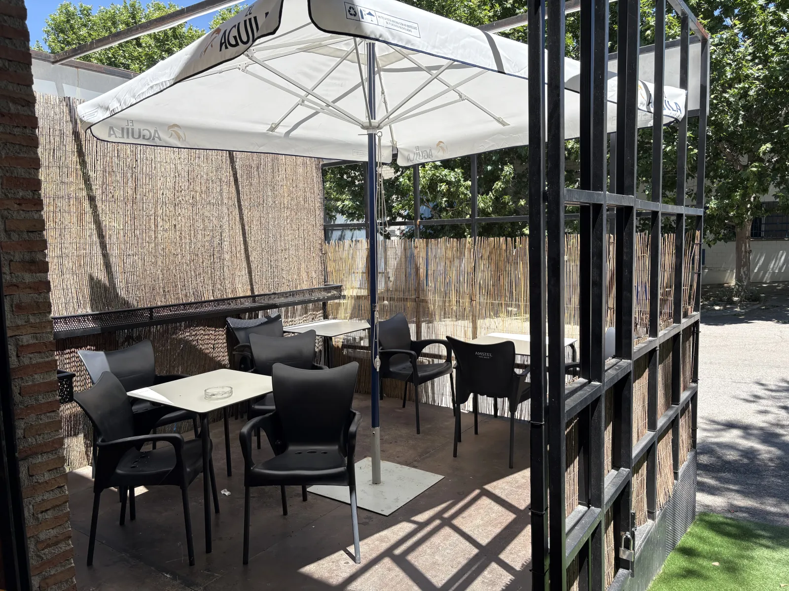 Bar restaurant on Calle rio manzanares, Arganda Del Rey