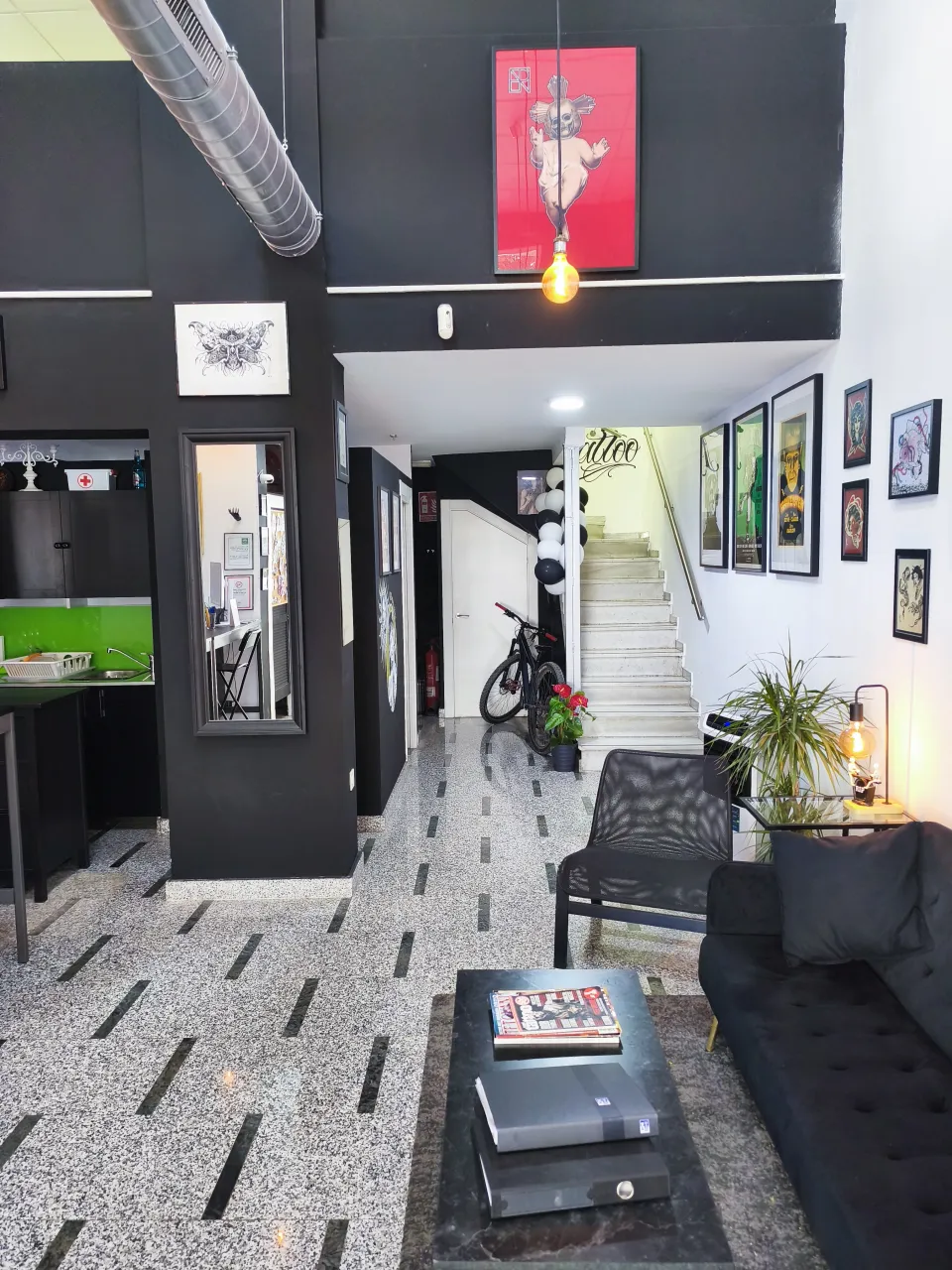 Tattoo studio for transfer on Plaza Arriola 6, Malaga