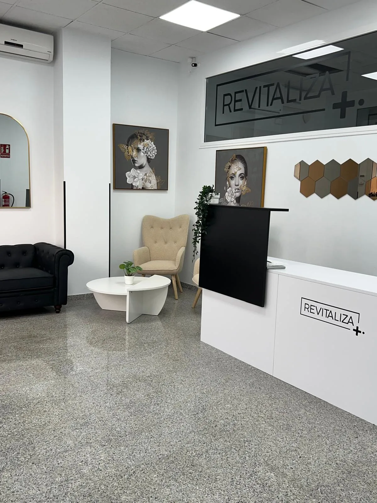 Cession de clinique de médecine esthétique rue Real, Sanlúcar la Mayor