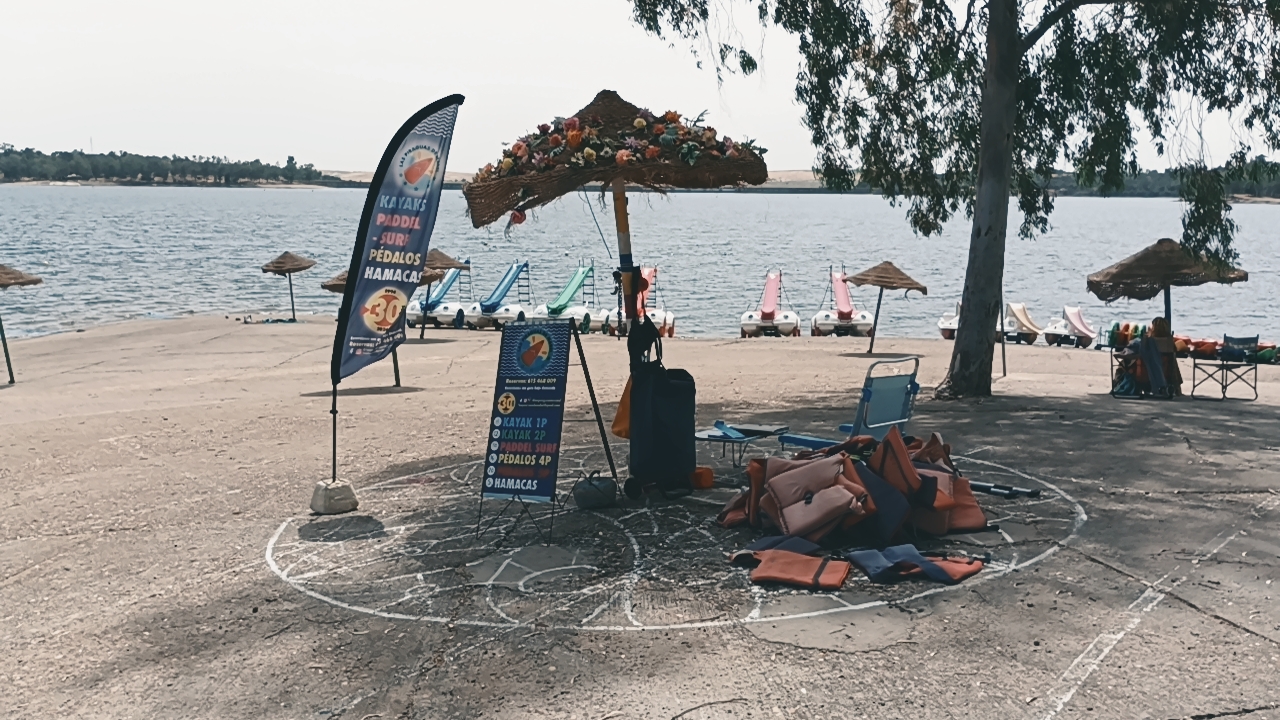 Venta de empresa de alquiler de kayaks y material náutico en Extremadura, España