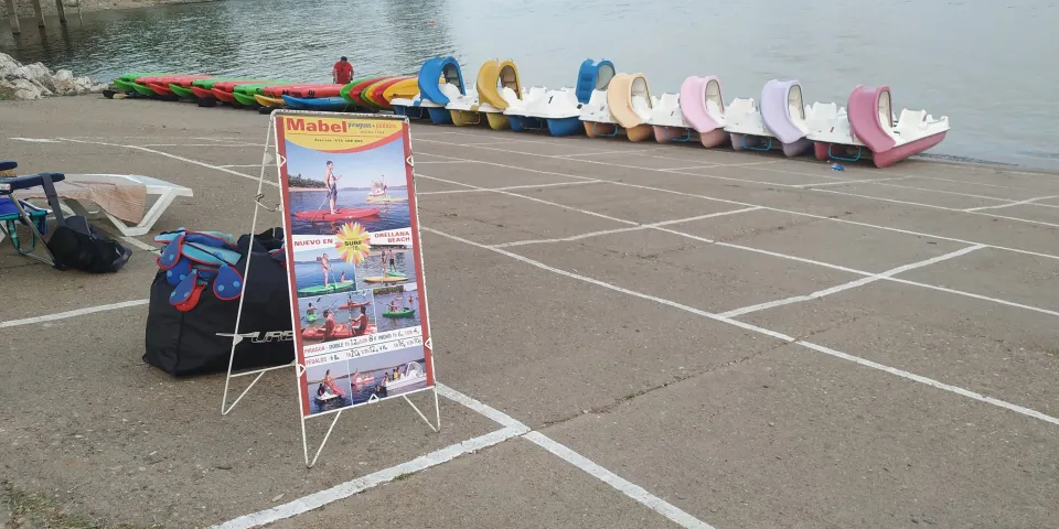 Venta de empresa de alquiler de kayaks y material náutico en Extremadura, España