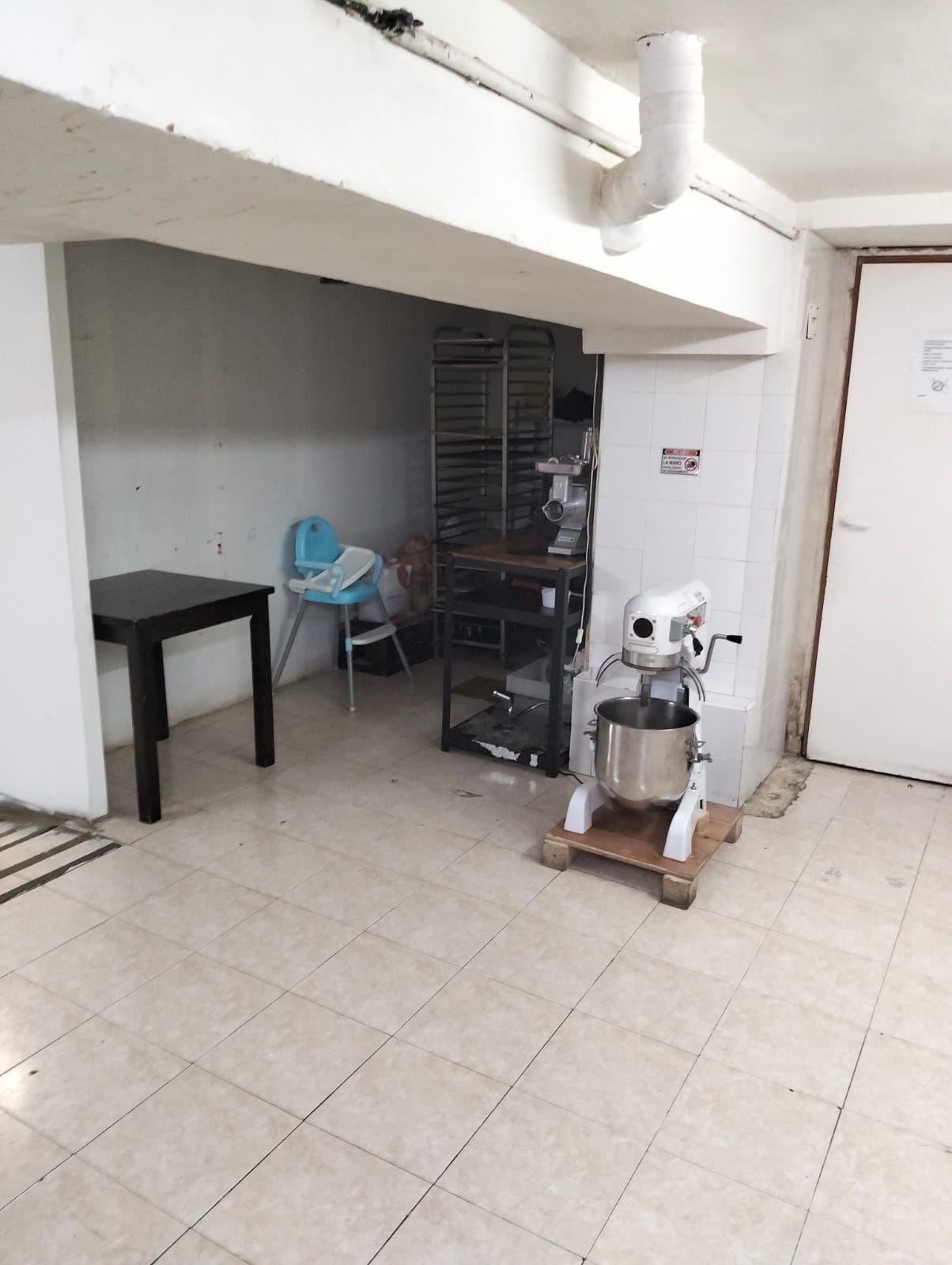 Traspaso de panadería cafetería en Calle Pizarro, Getafe