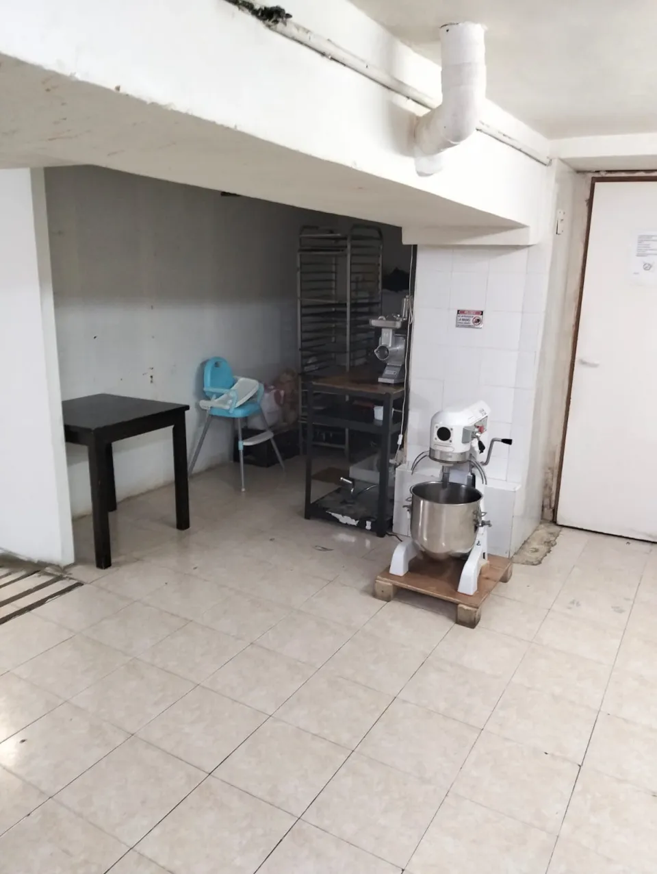 Traspaso de panadería cafetería en Calle Pizarro, Getafe