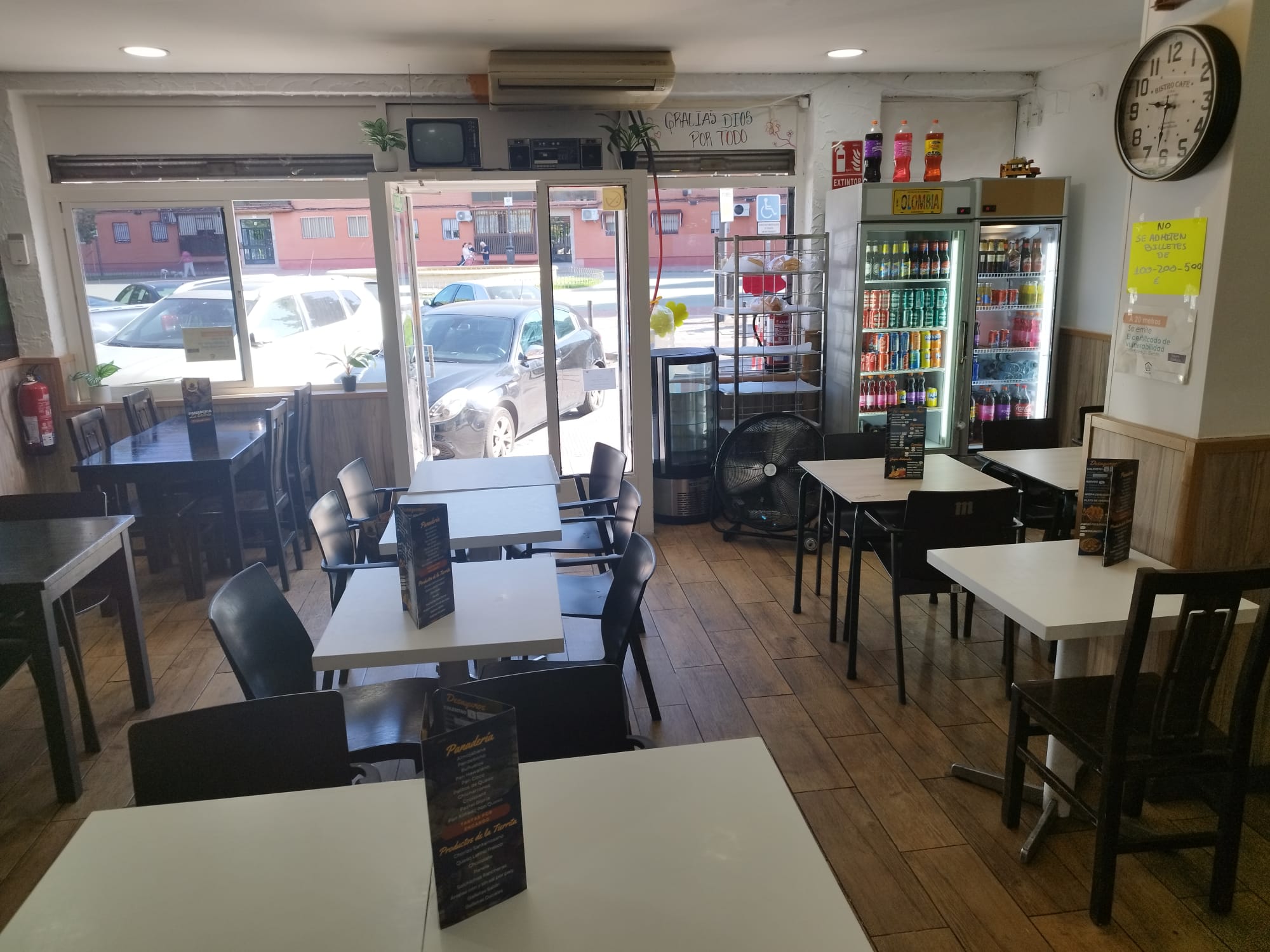 Traspaso de panadería cafetería en Calle Pizarro, Getafe