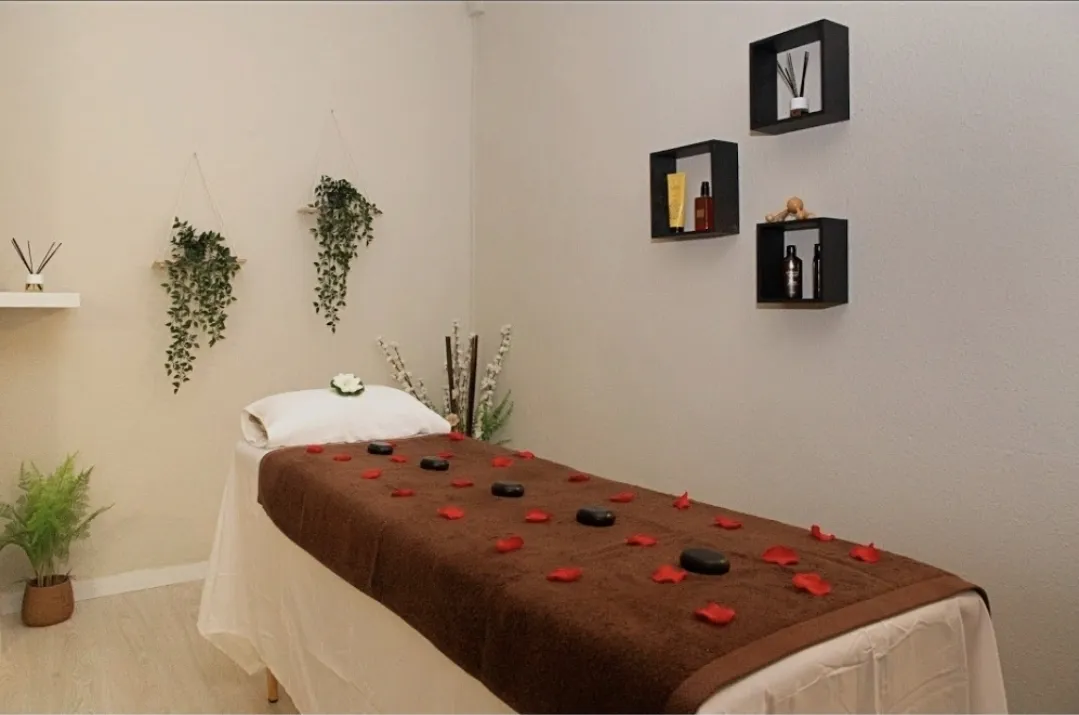Massage center for transfer on Sagrera, Barcelona