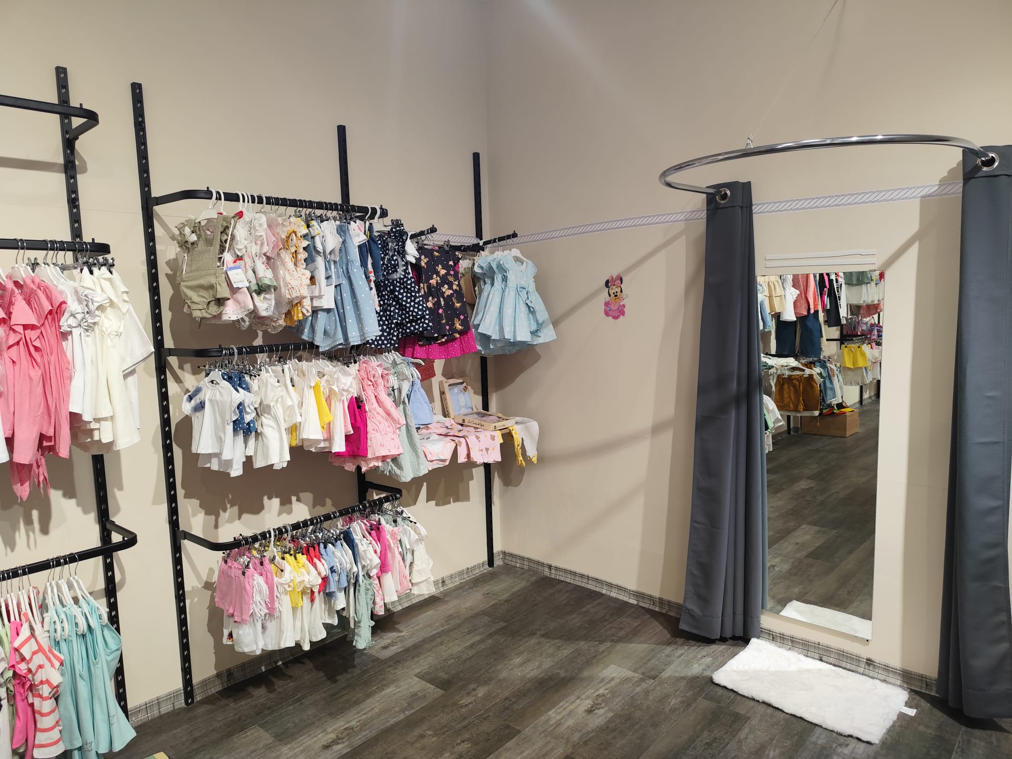 Traspaso de tienda de moda infantil en Pinto, España