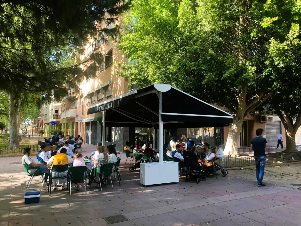 Bar without kitchen for transfer on Paseo Ingeniero Sebastian Feringan in La Flota, Murcia