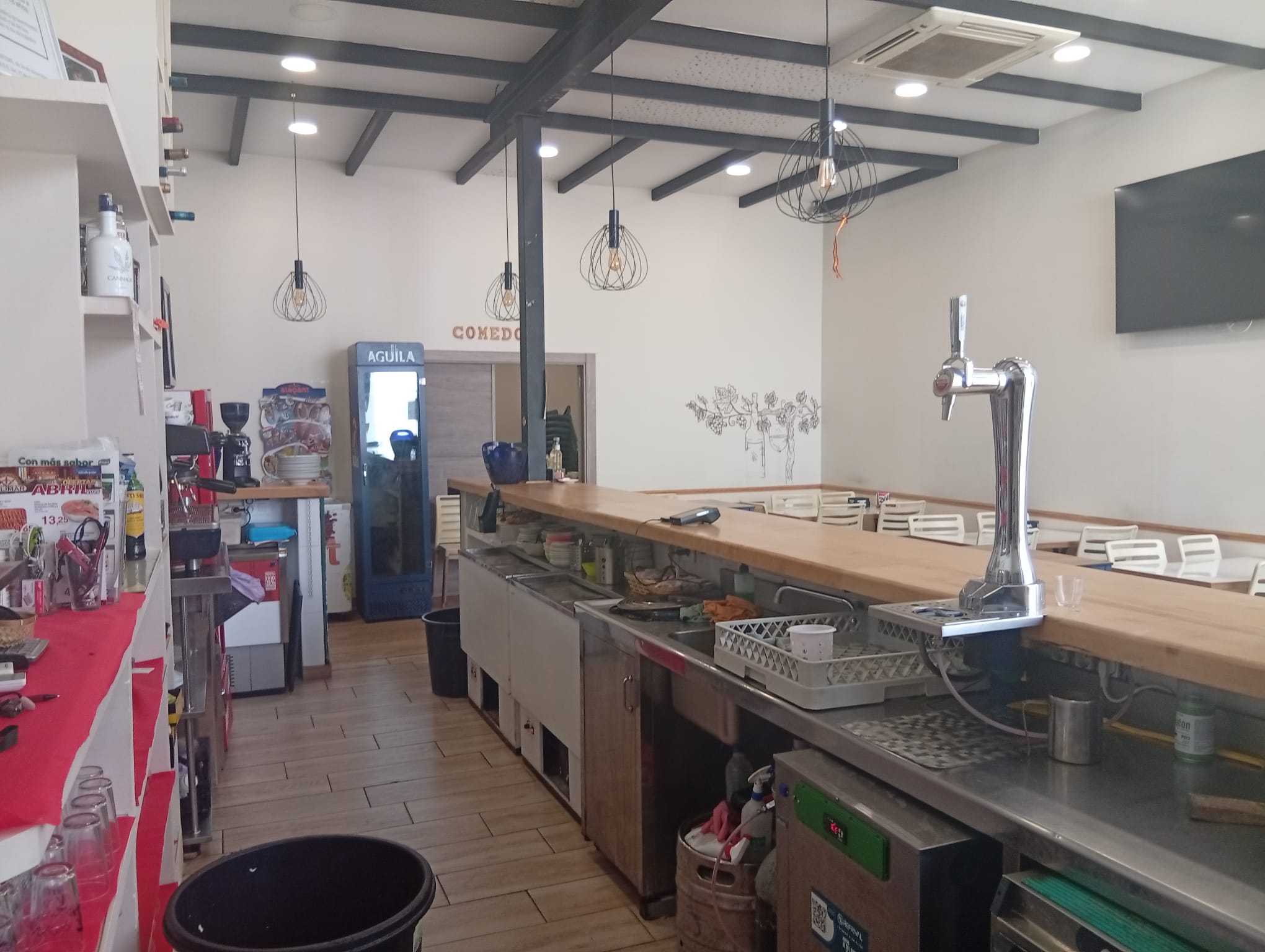 Venta de restaurante bar en Calle Manuel Real número 1, Villagarcía del Llano