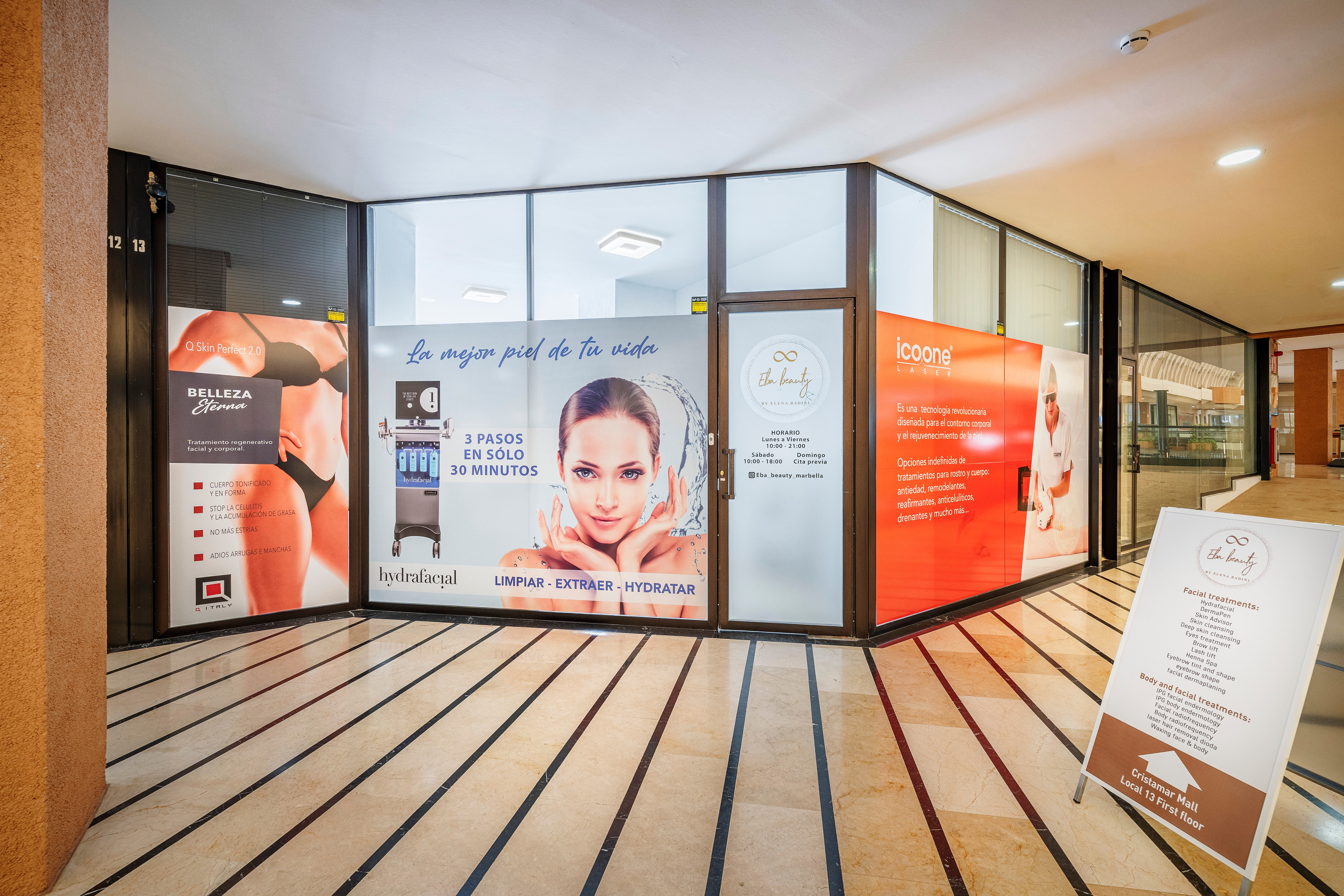 Traspaso de centro de belleza y estética en Calle Francisco Villalón en Puerto Banús, Málaga
