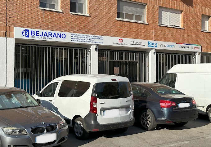 Traspaso de negocio de saneamientos y fontanería en Calle Hermanos García Noblejas, Madrid