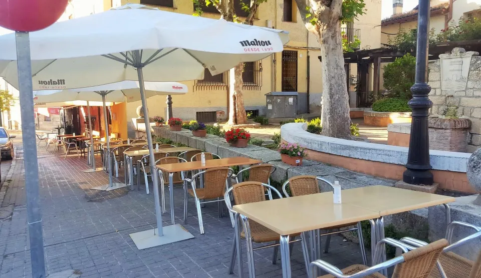 Traspaso de restaurante tradicional en Calle Malacuera, Torrelaguna