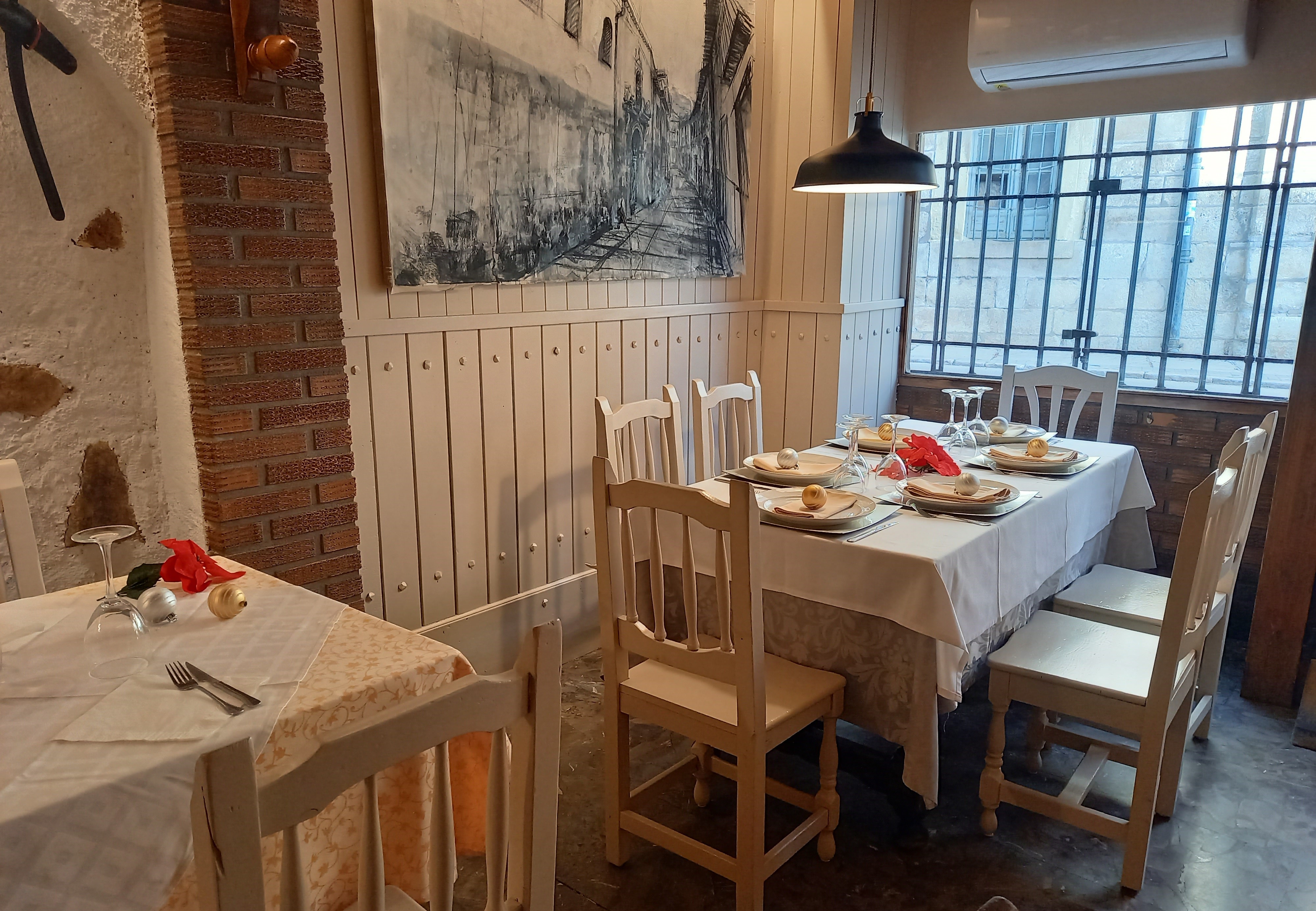 Traspaso de restaurante tradicional en Calle Malacuera, Torrelaguna