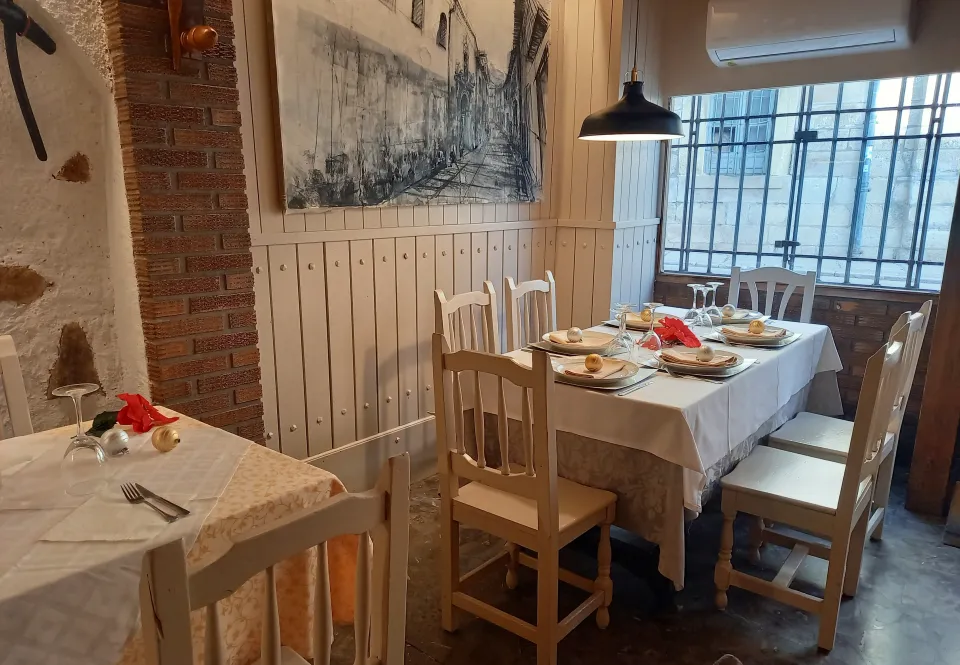 Traspaso de restaurante tradicional en Calle Malacuera, Torrelaguna
