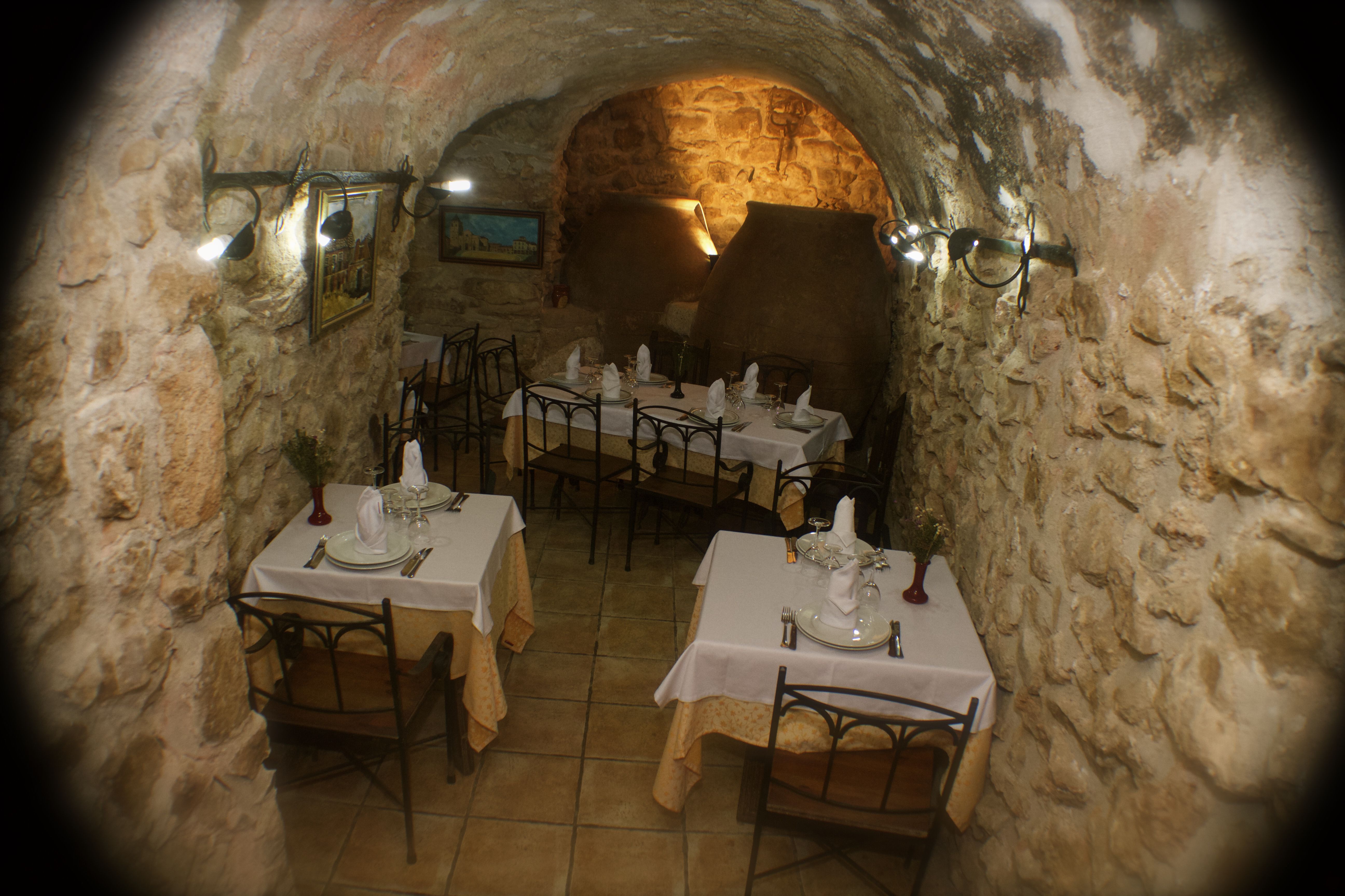 Traspaso de restaurante tradicional en Calle Malacuera, Torrelaguna