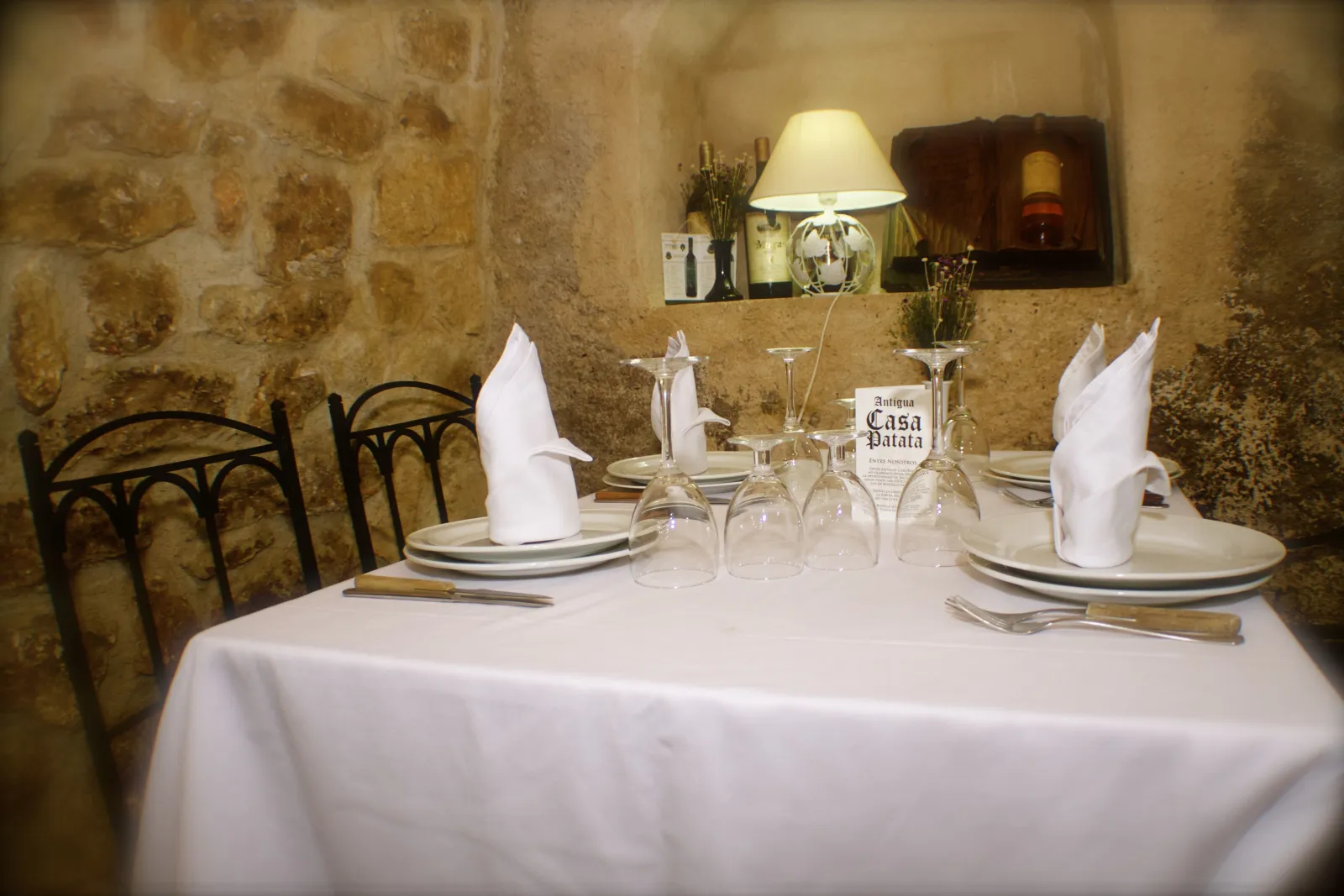 Traditional restaurant for transfer on Calle Malacuera, Torrelaguna