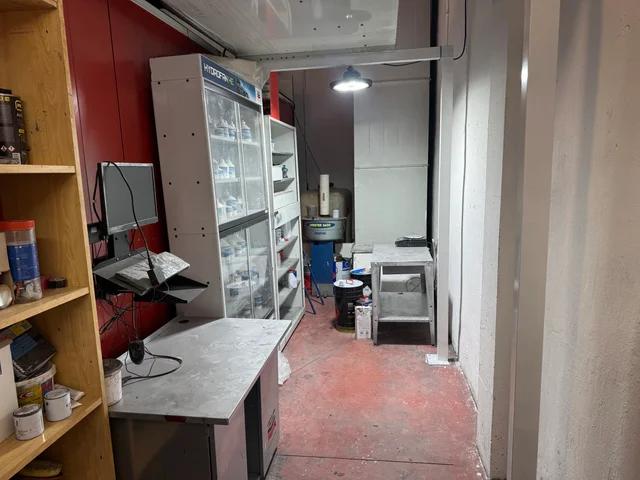 Alquiler de taller de carrocería, pintura y mecánica en Avenida Comuneros 69, Morales de Toro