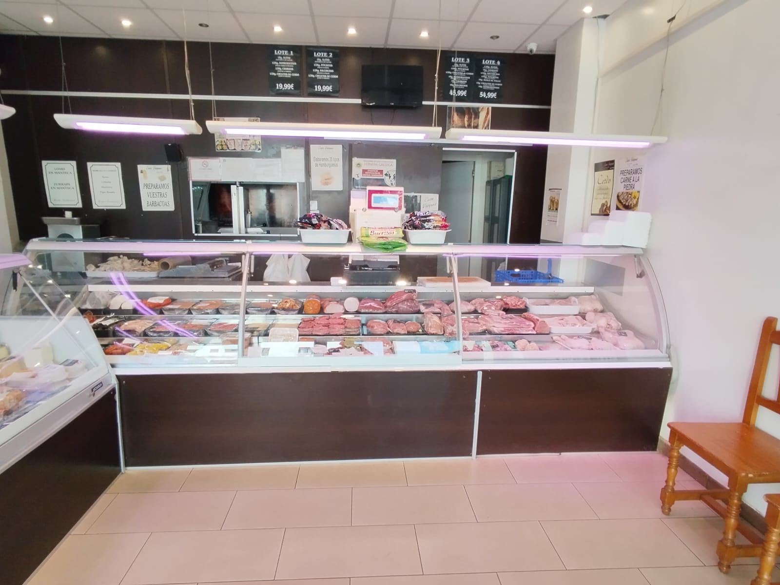 Traspaso de carnicería charcutería en José Calderón número 53 en Campanillas, Málaga