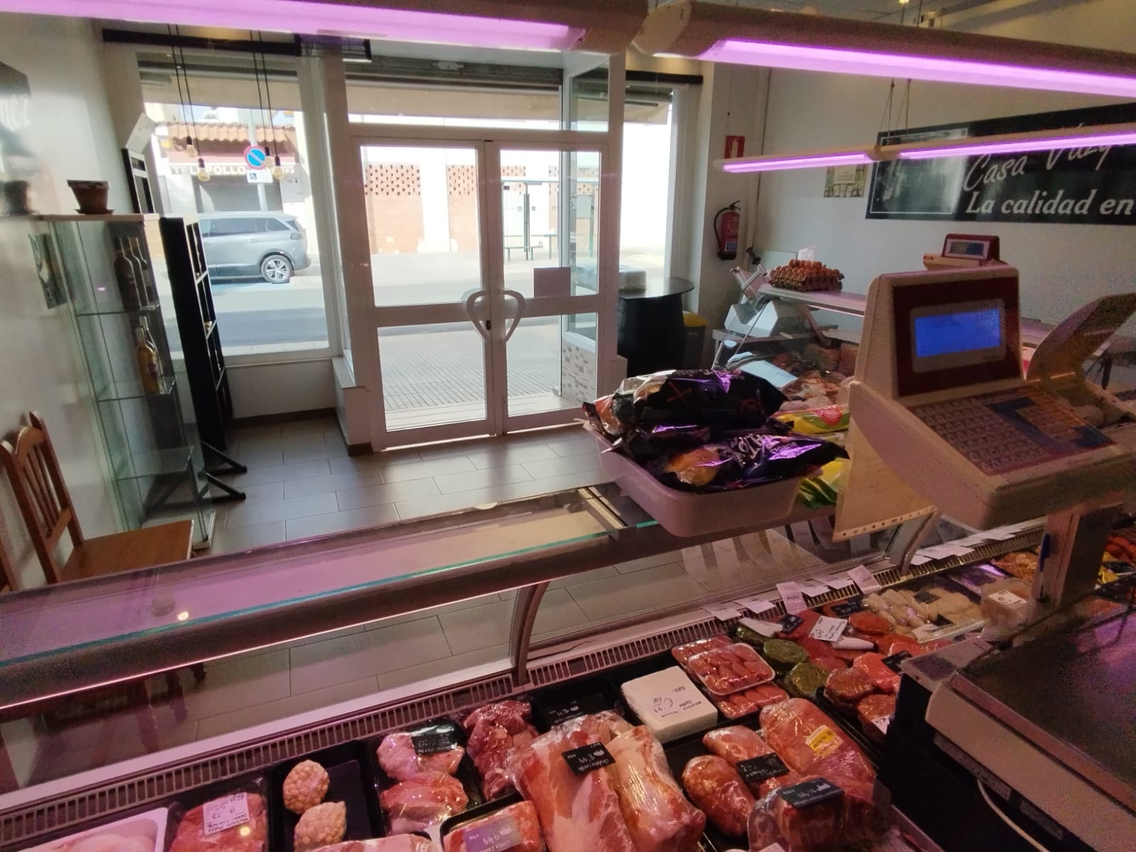 Traspaso de carnicería charcutería en José Calderón número 53 en Campanillas, Málaga