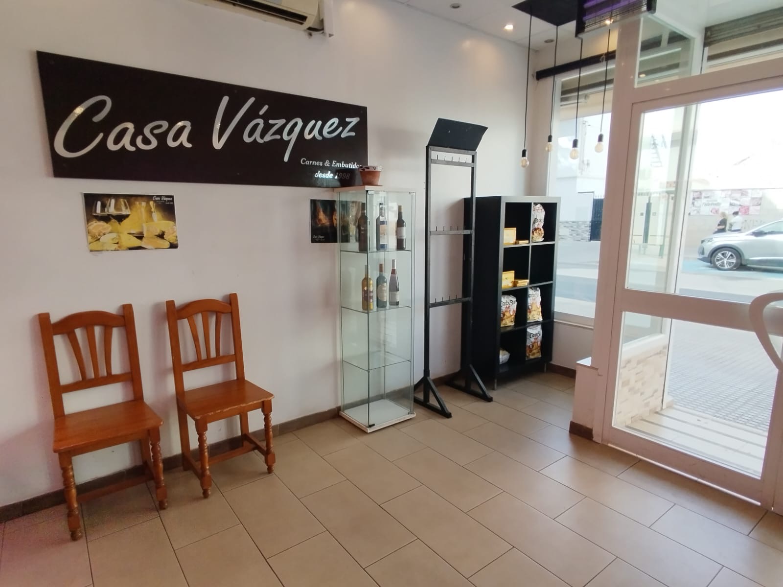 Traspaso de carnicería charcutería en José Calderón número 53 en Campanillas, Málaga