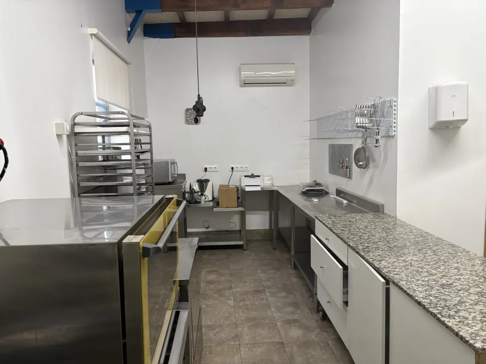 Traspaso de restaurante en Calle Alfolies en Bouzas, Vigo