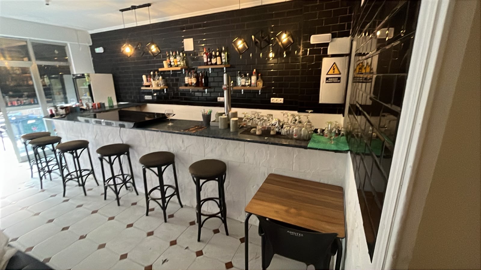 Traspaso de bar cafetería en Benidorm, España