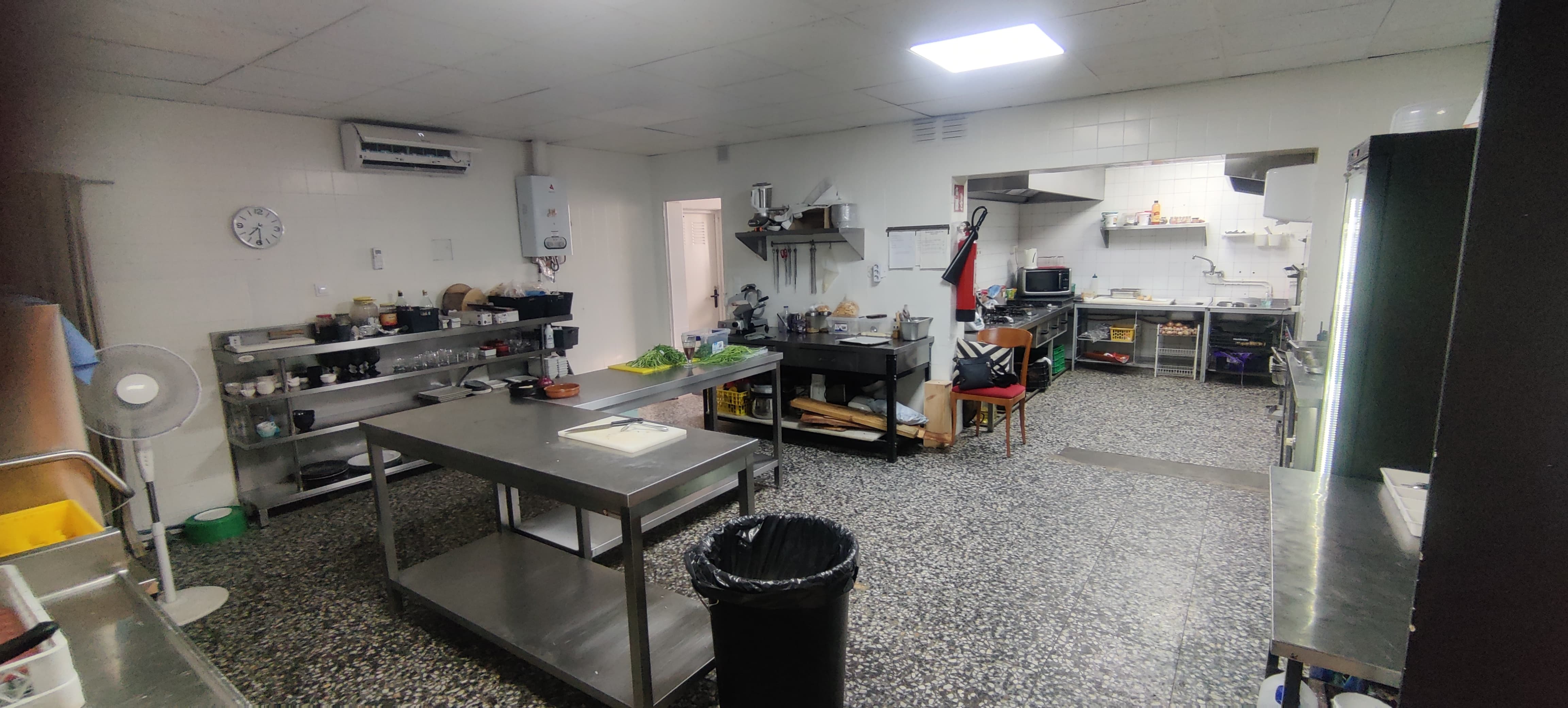 Traspaso de restaurante especializado en carnes a la brasa en L'Alfàs del Pi, España