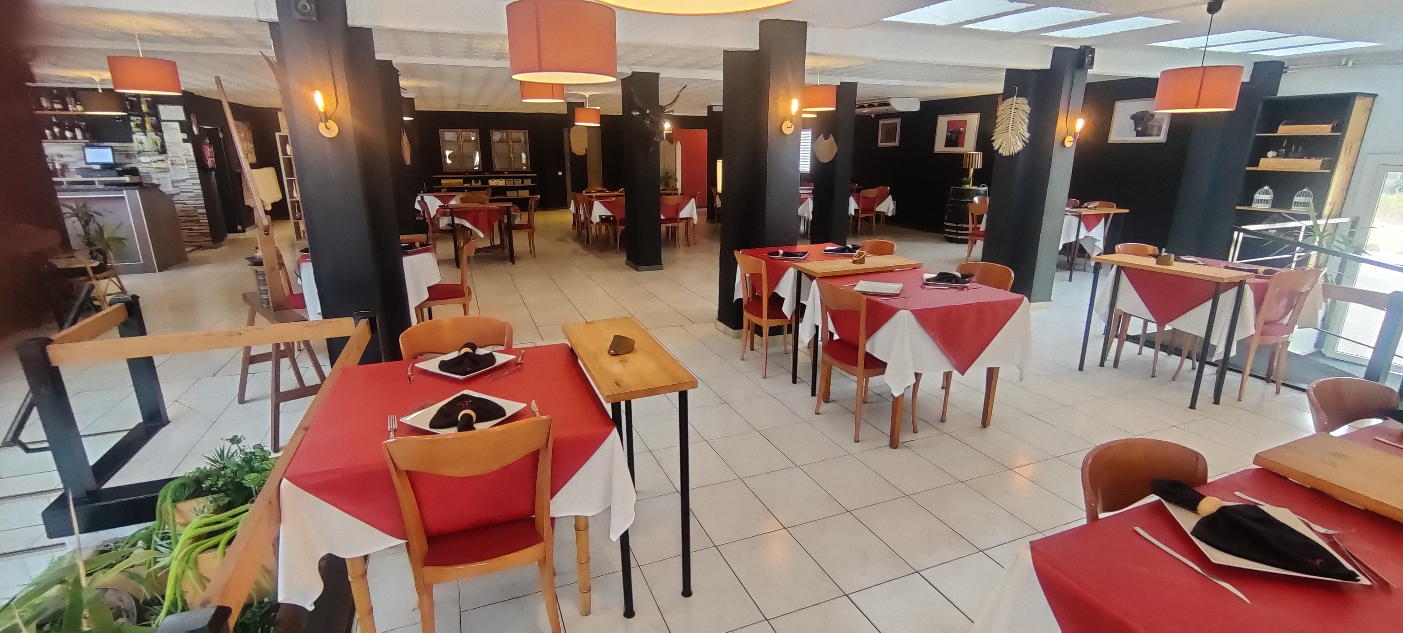 Traspaso de restaurante especializado en carnes a la brasa en L'Alfàs del Pi, España