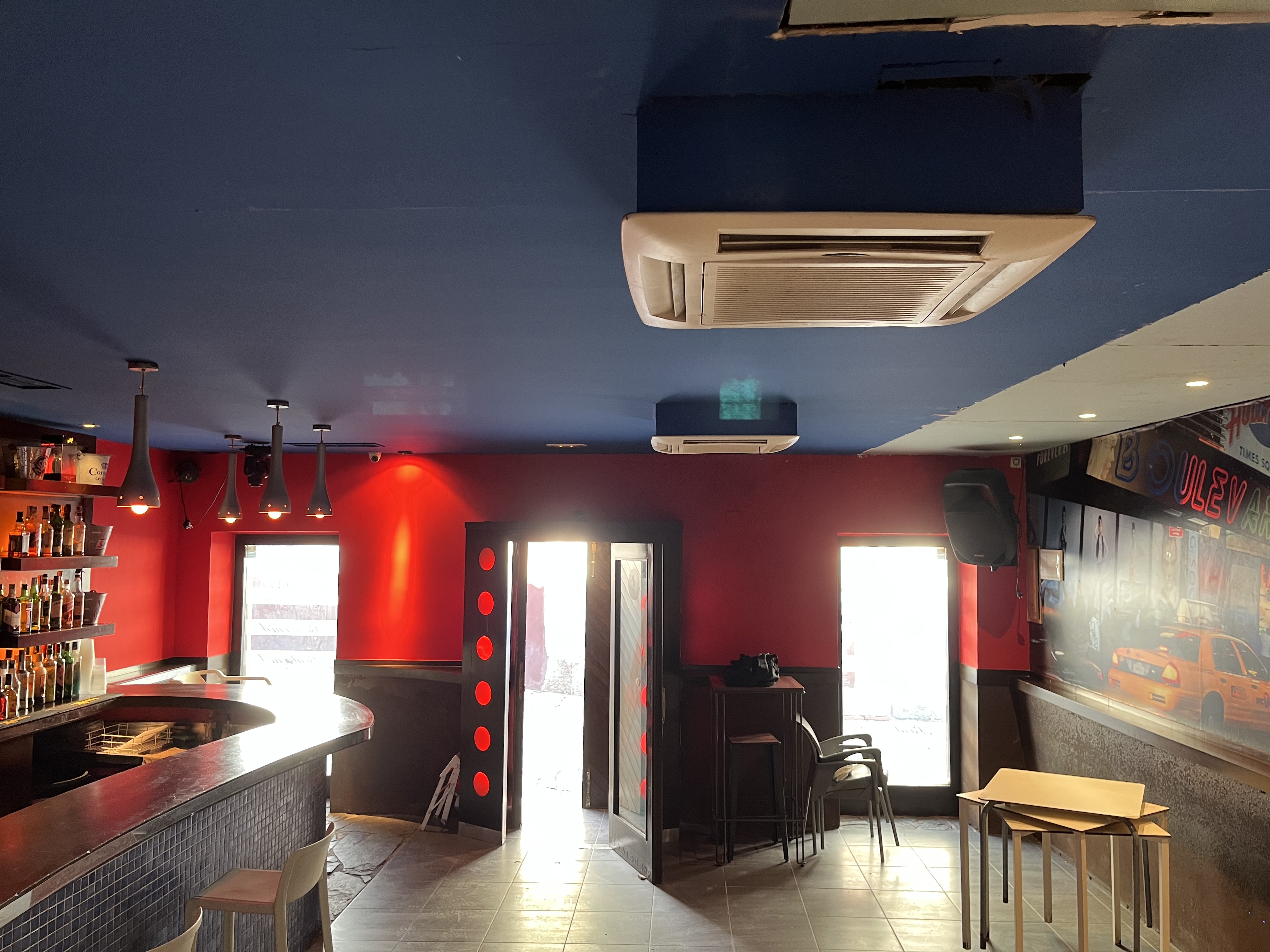 Traspaso de bar cafetería en San Marcial 5, Laredo
