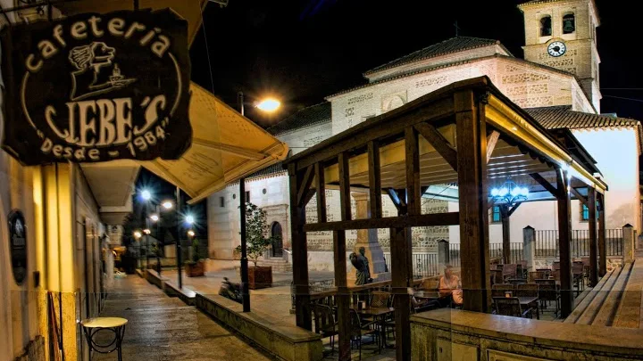 Traspaso de cafetería en Plaza de la Iglesia, Atarfe