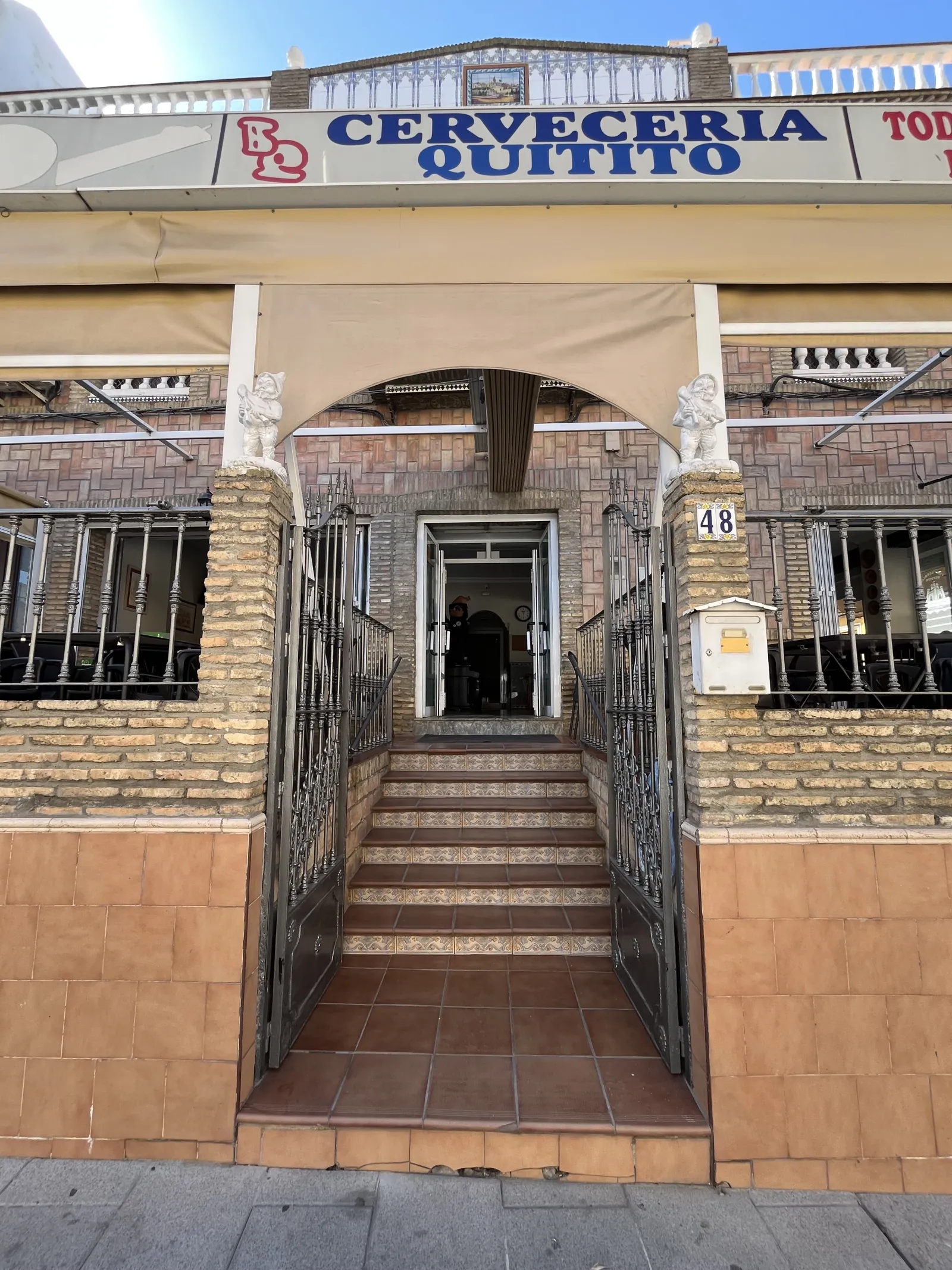 Cessione di bar in Avenida Antonio Mairena, Siviglia