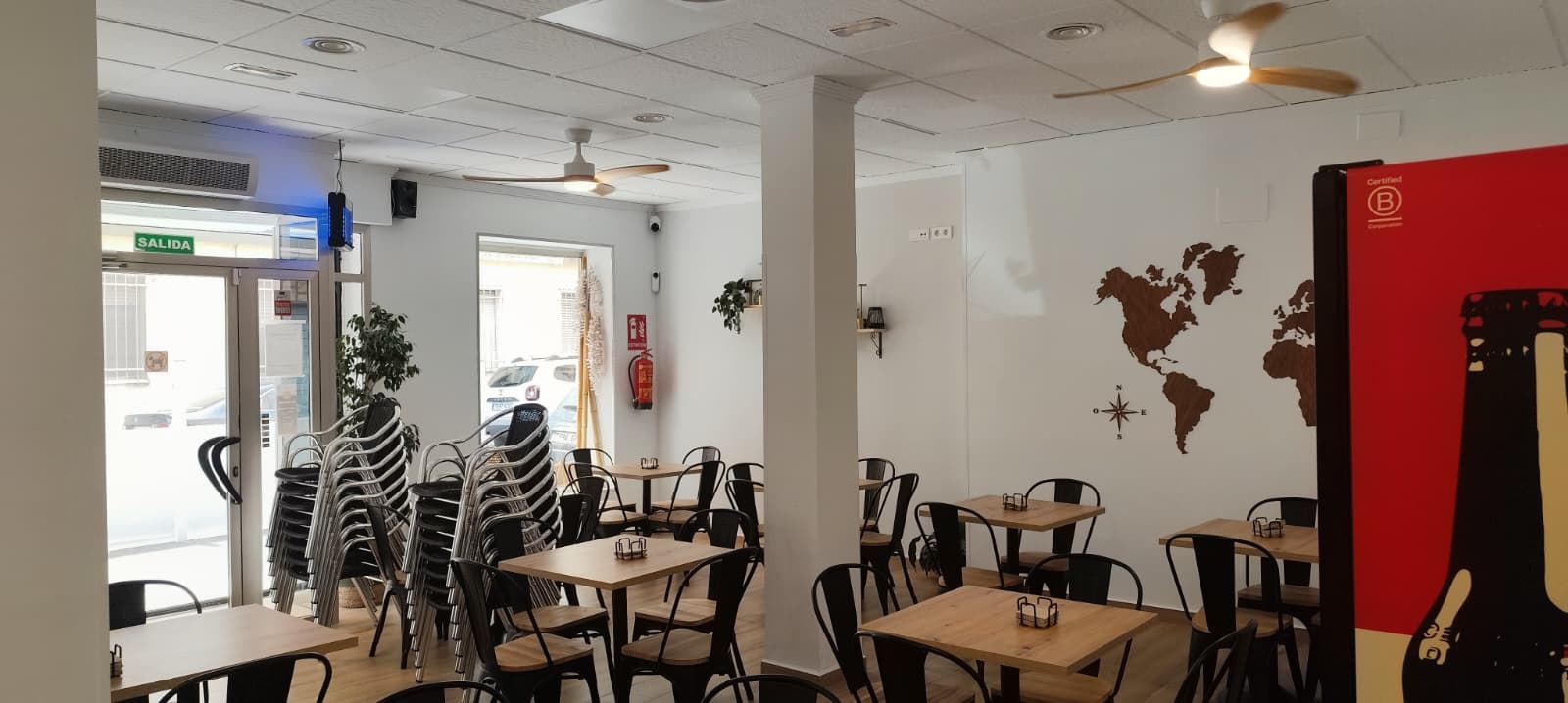 Traspaso de cafetería en Hort dels Frares 55, Alzira