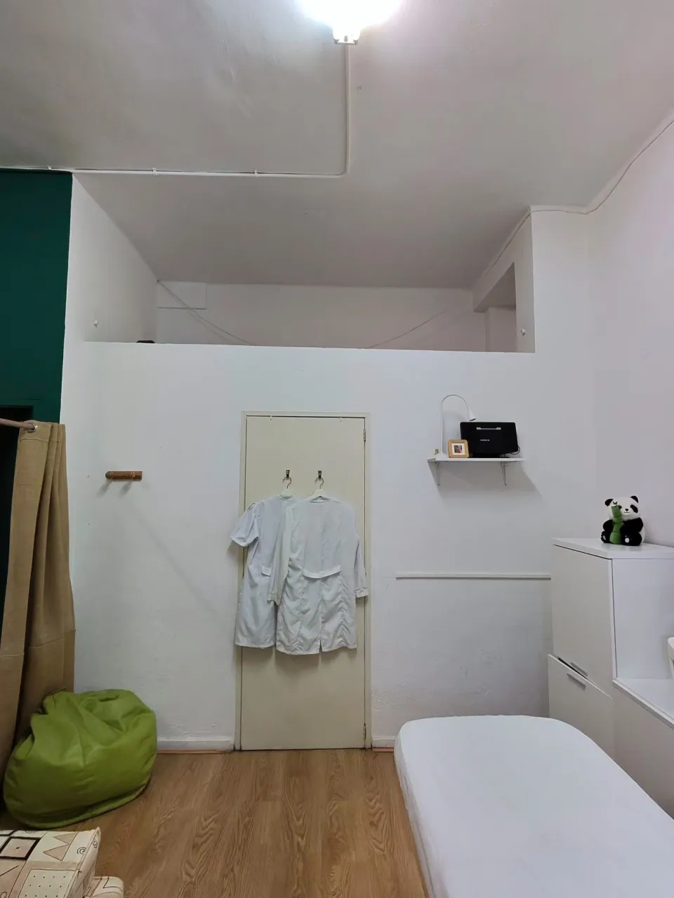 Traspaso de peluquería y estética en Pons i Gallarza, Palma