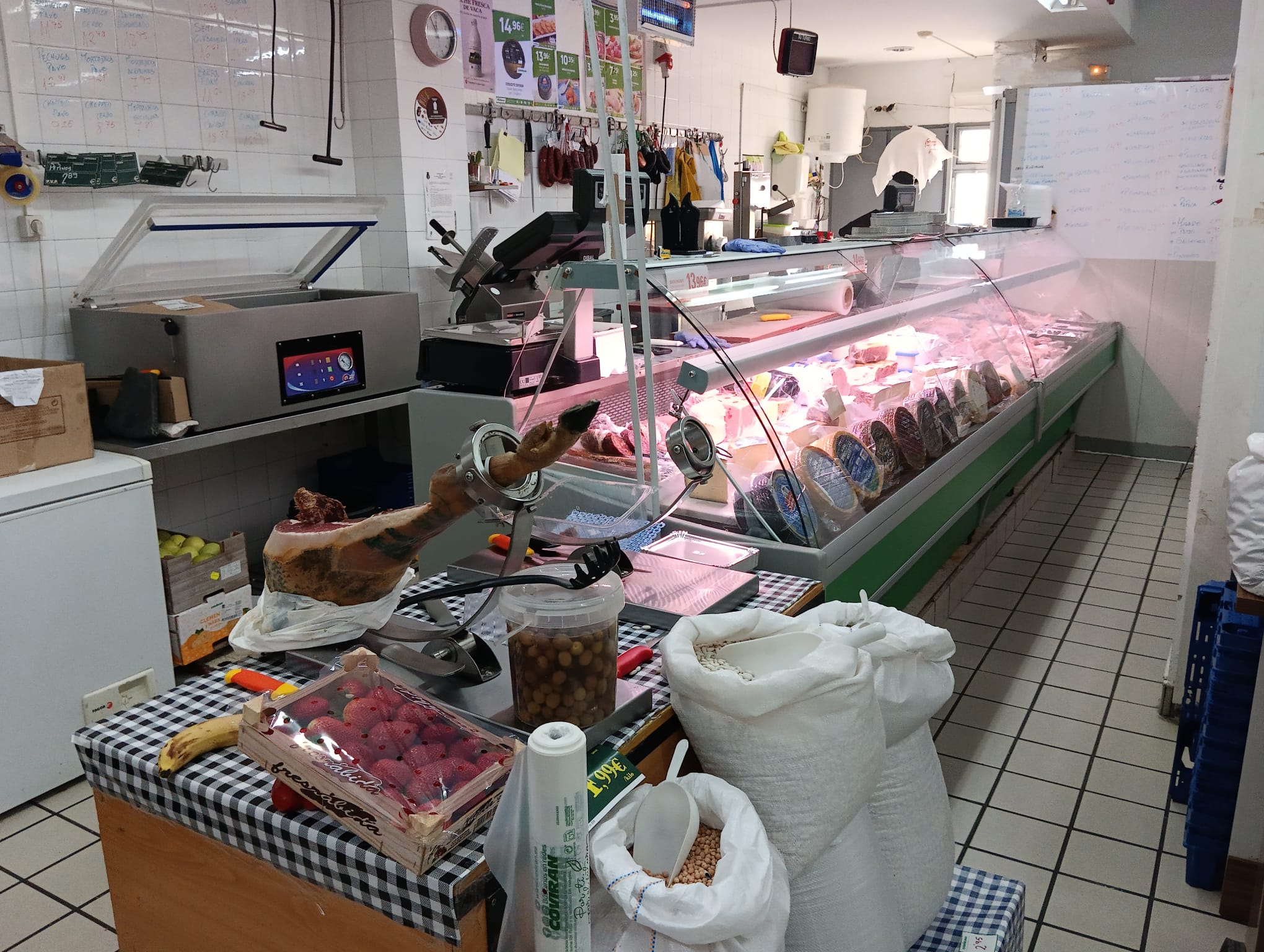 Cession de supermarché sur Diego Hidalgo duran à Los Santos de Maimona